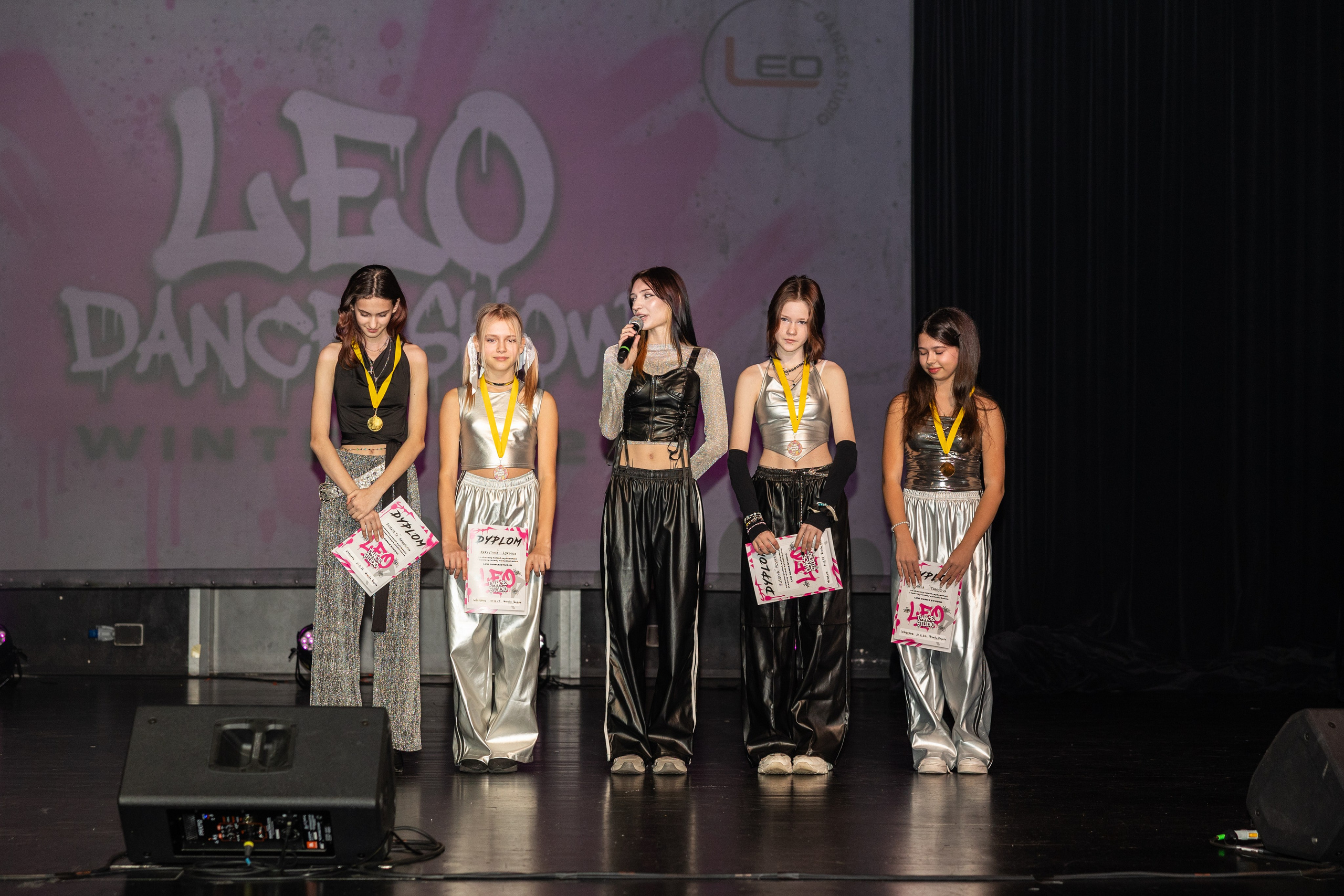 LEO DANCE SHOW WINTER 2025. Семейный и детский фотограф в Варшаве Мила Бобровская