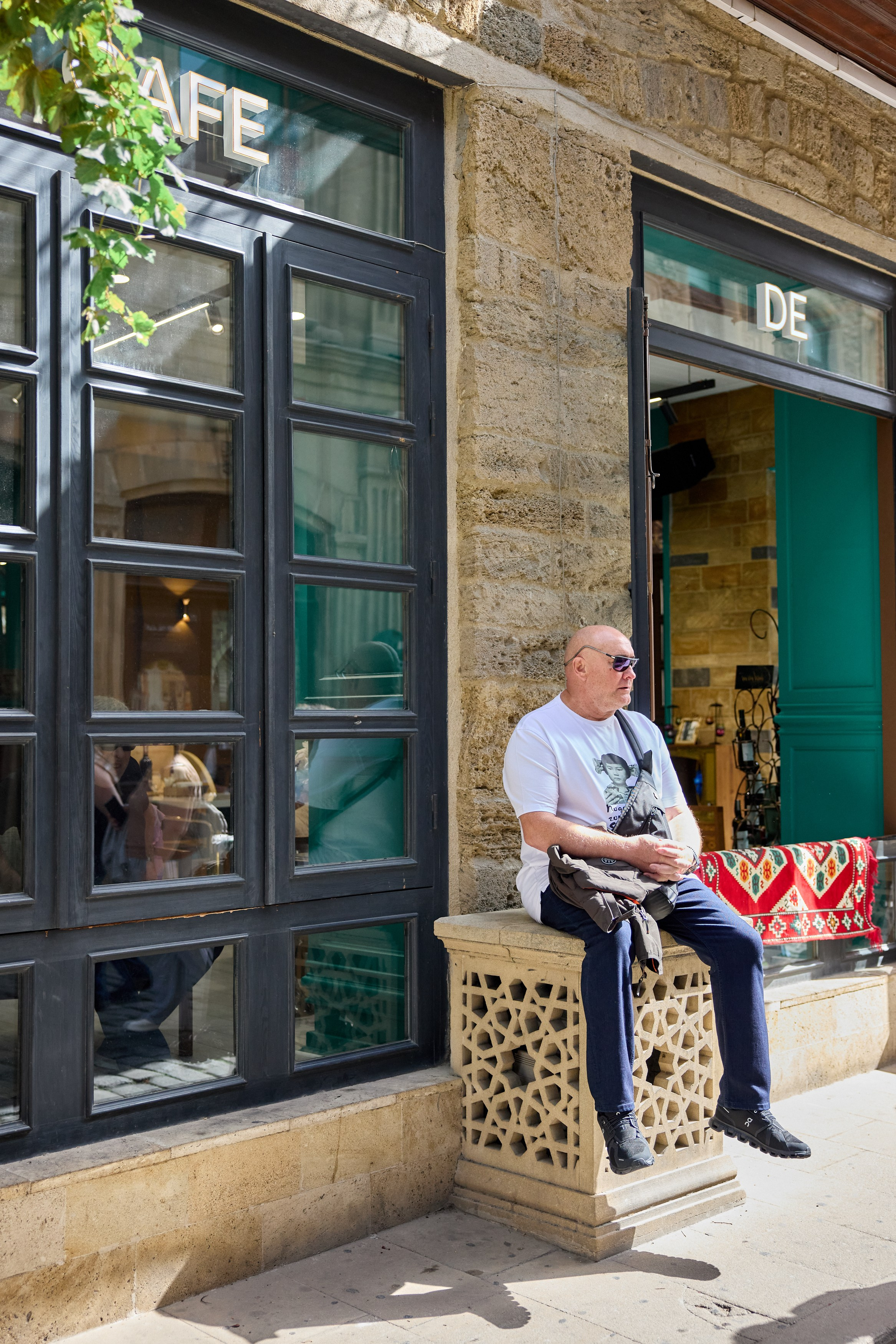 Экскурсия по Баку. День 2. Photographer in Baku Kamran Enceladus