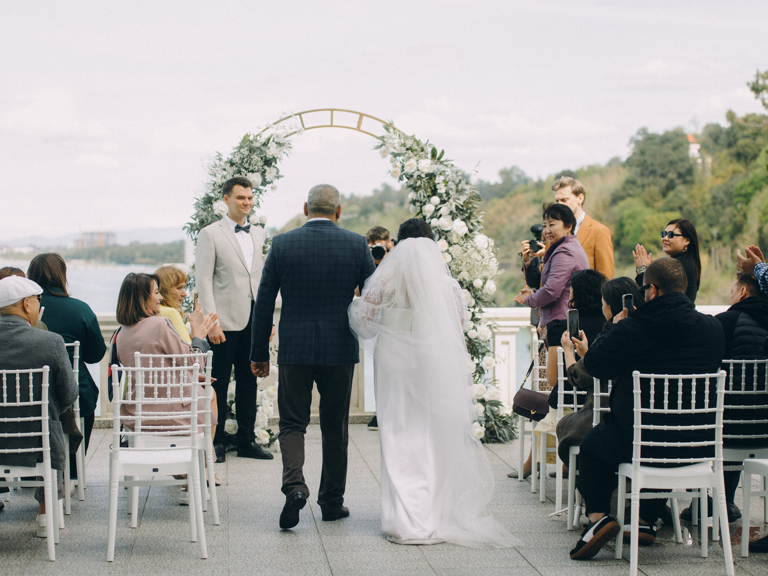 Свадебный бриз. Валерия Вартанова. Фотограф