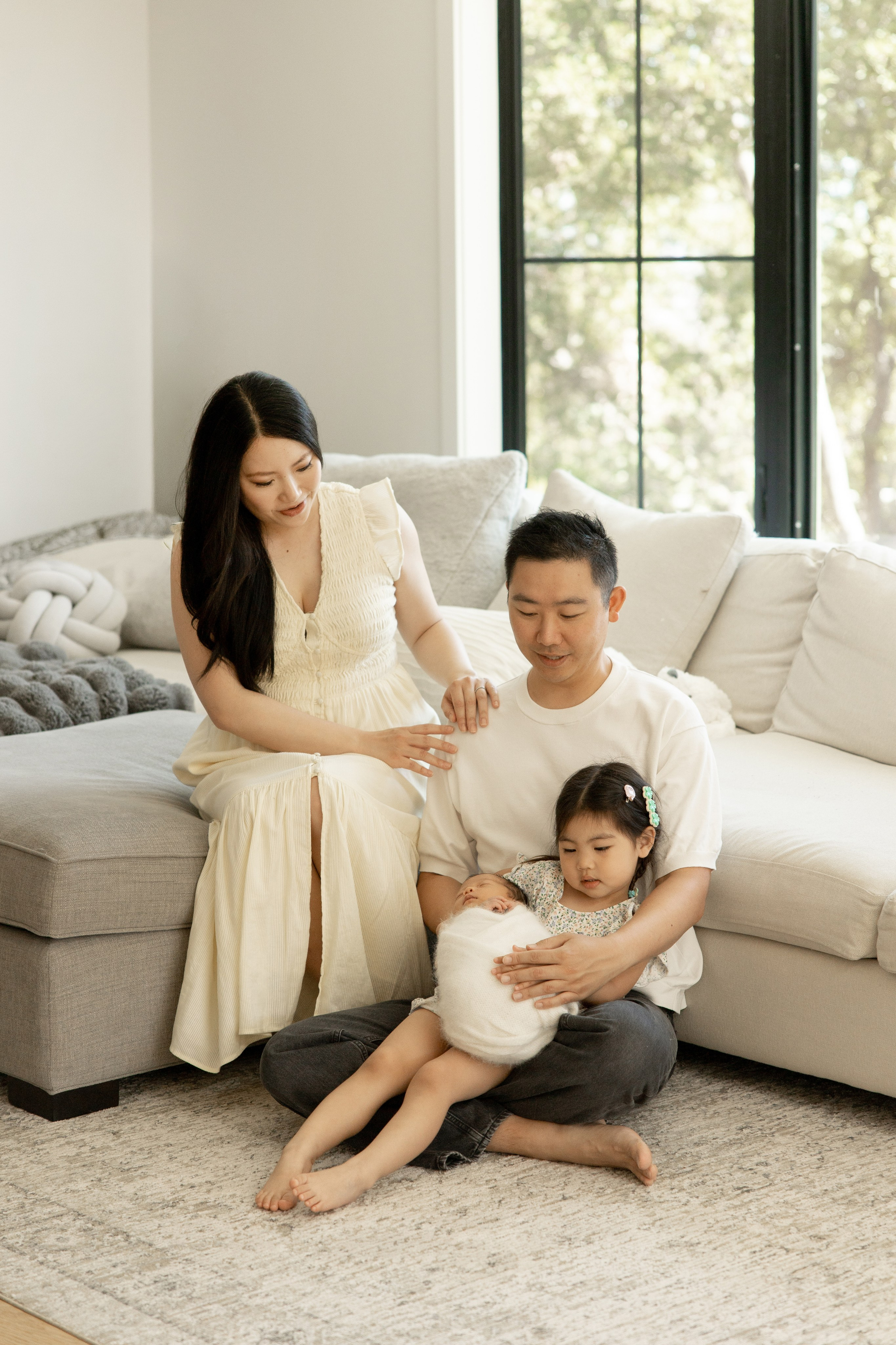 Newborn Lifestyle. Family photographer in Bay Area, California
