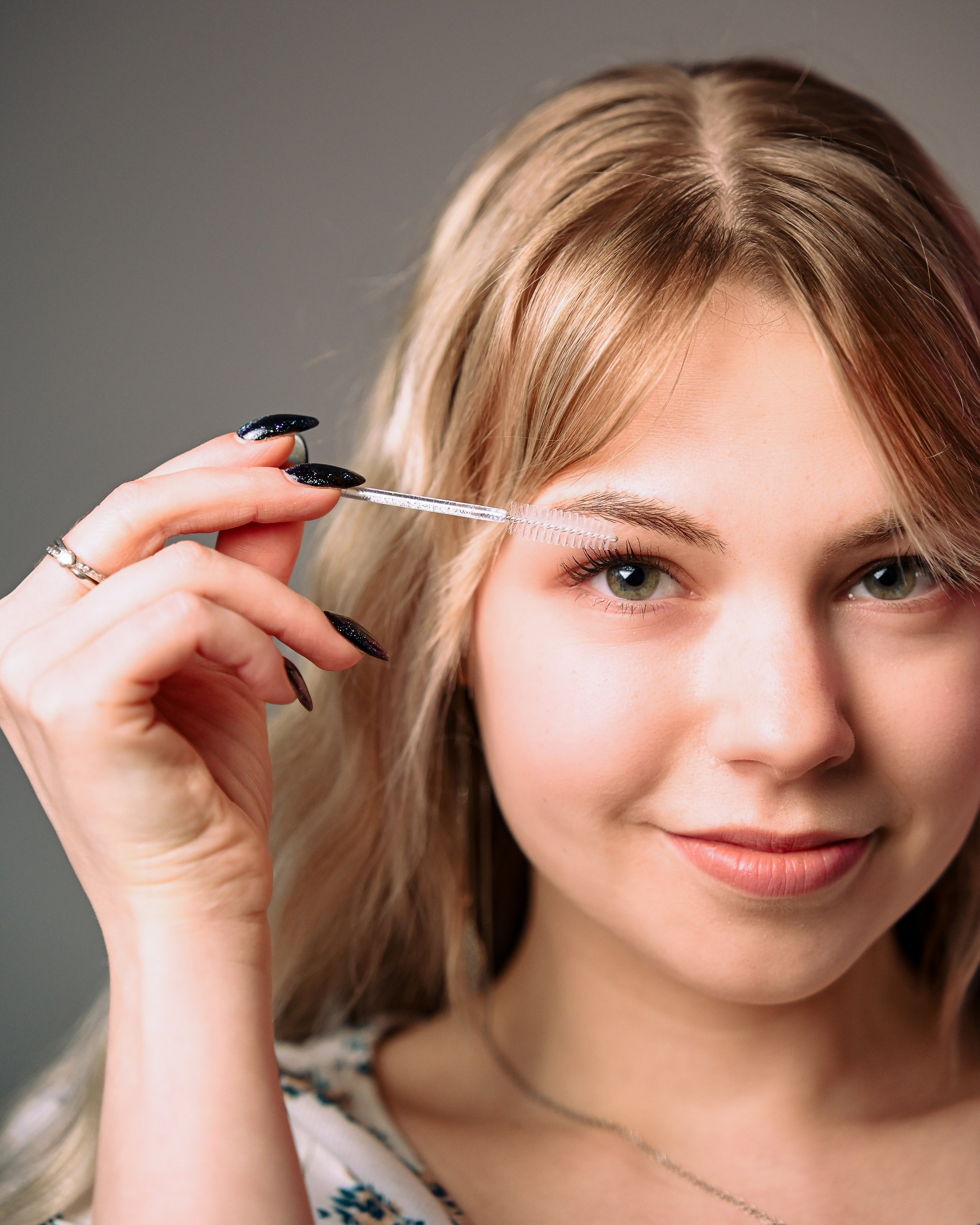 LM Brows 14.10.24. Jelizaveta Gross - reportaaži- ja portreefotograaf Narvas