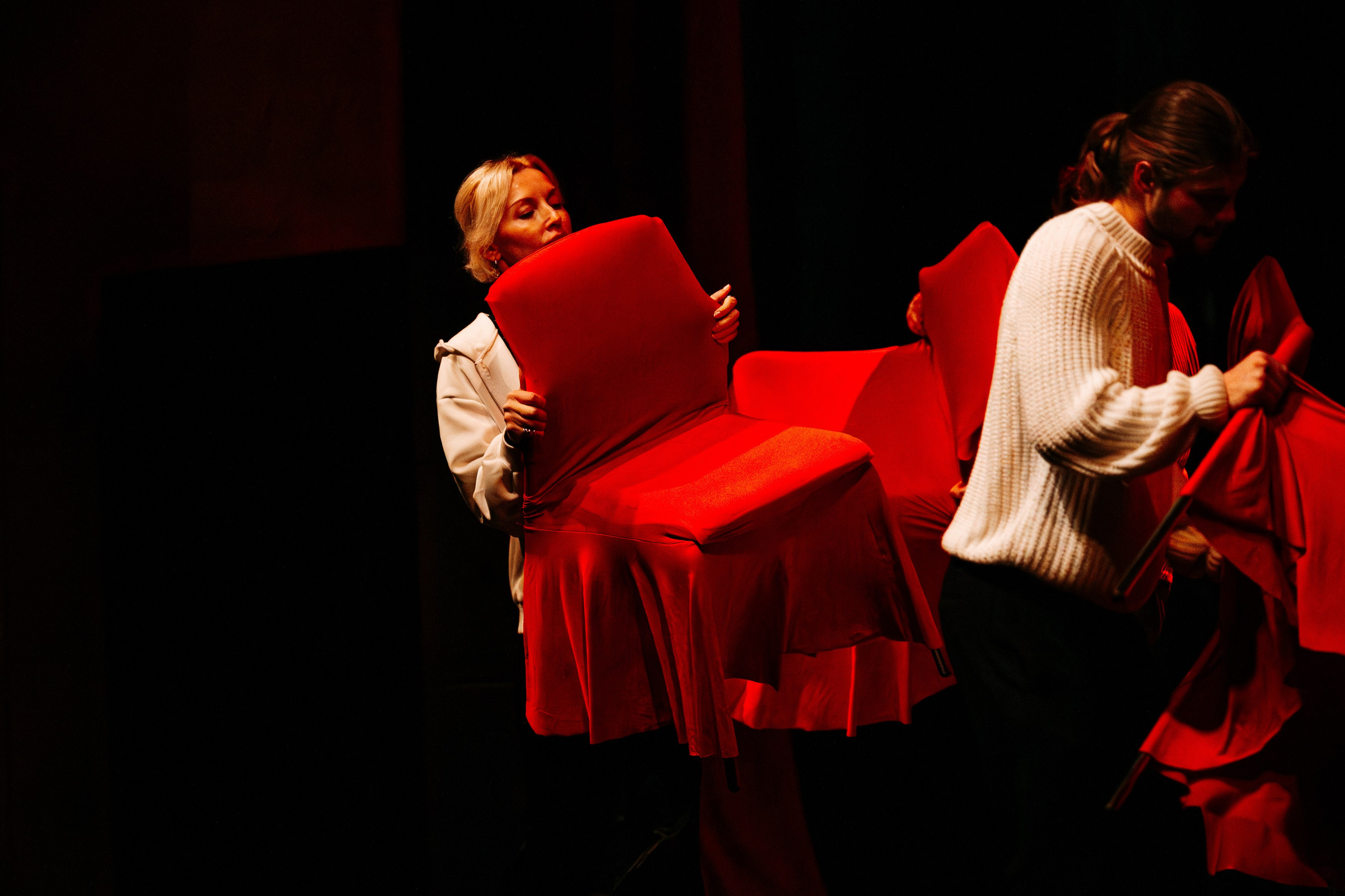 Garbo Teater „12 стульев“. Jelizaveta Gross - reportaaži- ja portreefotograaf Narvas