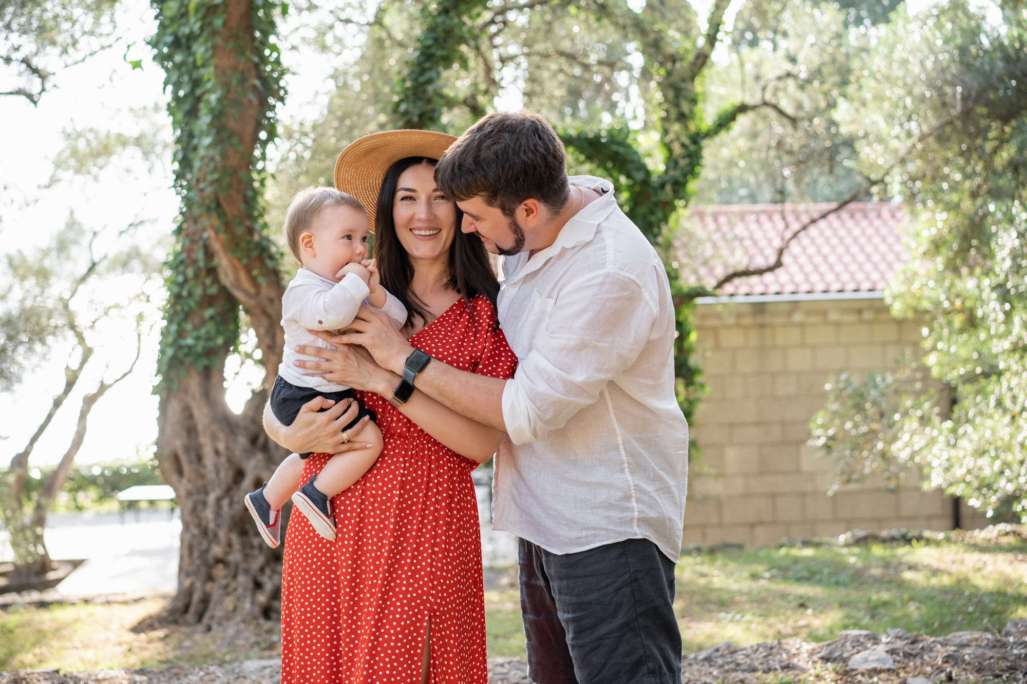 Family photoshoot in Sveti-sefan (Milocer)