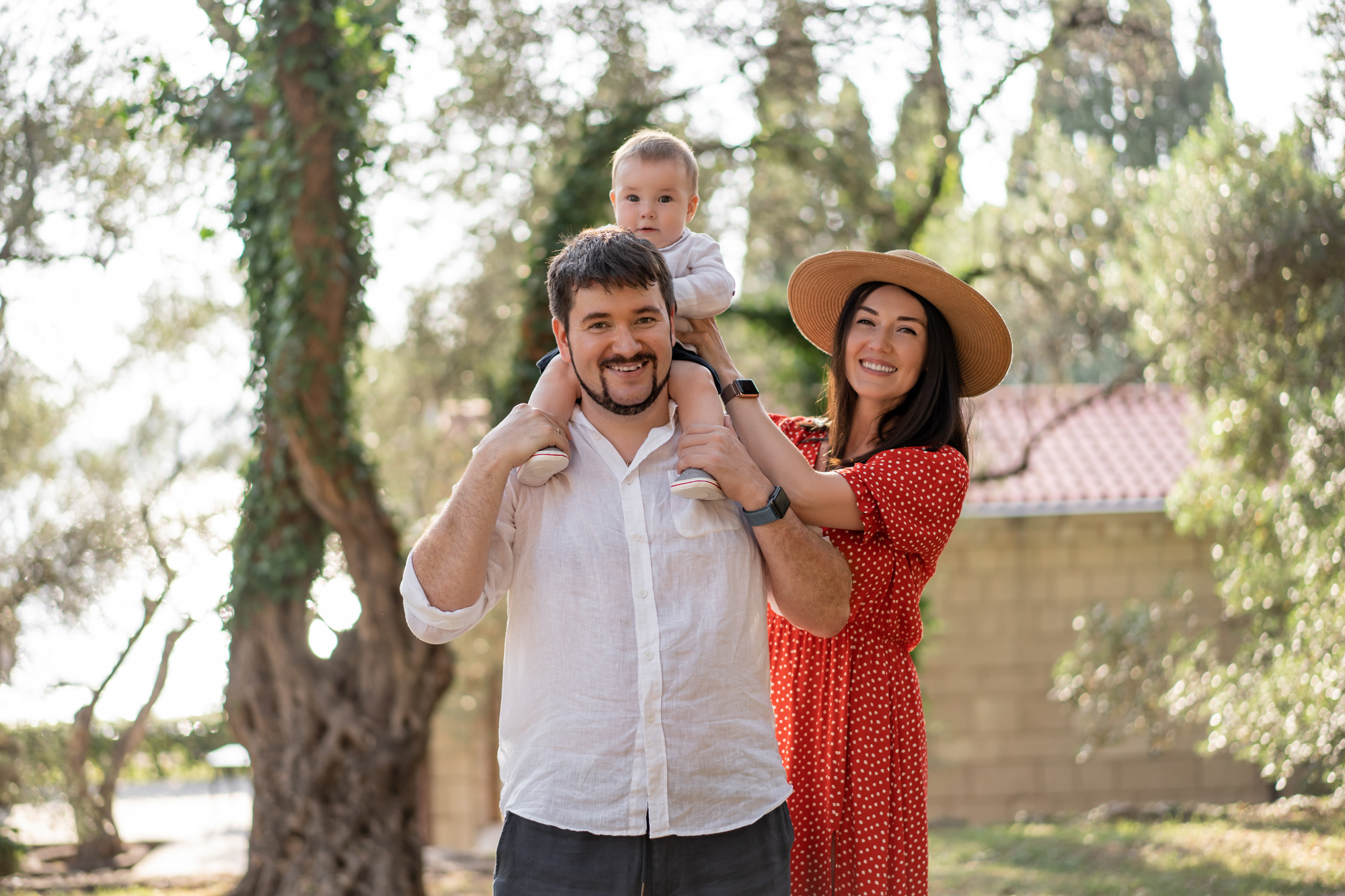 Family photoshoot in Sveti-sefan (Milocer)