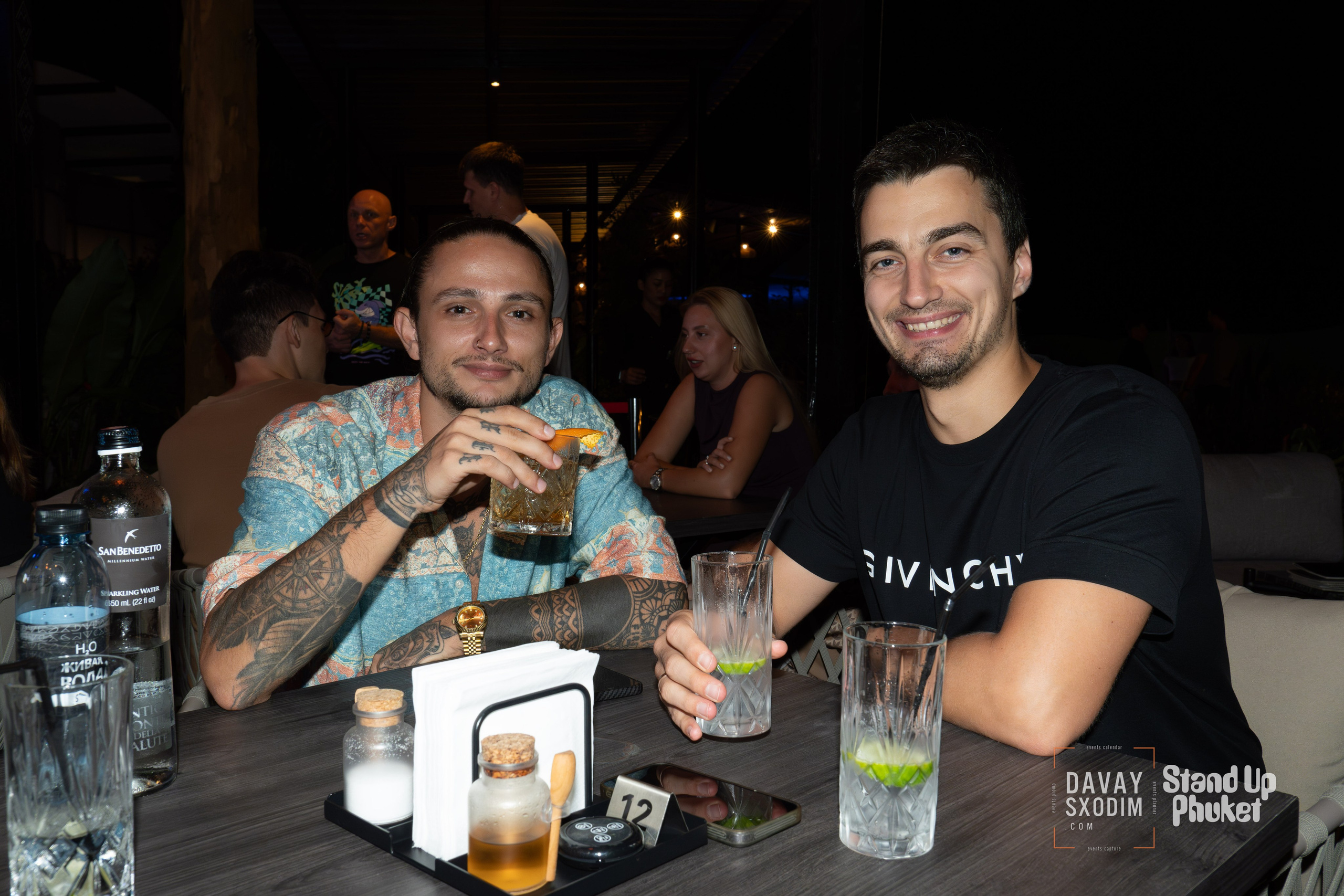 Standup Влада Лапина | Фоторепортаж | Афиша | DAVAYSXODIM.com PHUKET. АФИША|ФОТОРЕПОРТАЖИ|ИВЕНТЫ|ПХУКЕТ