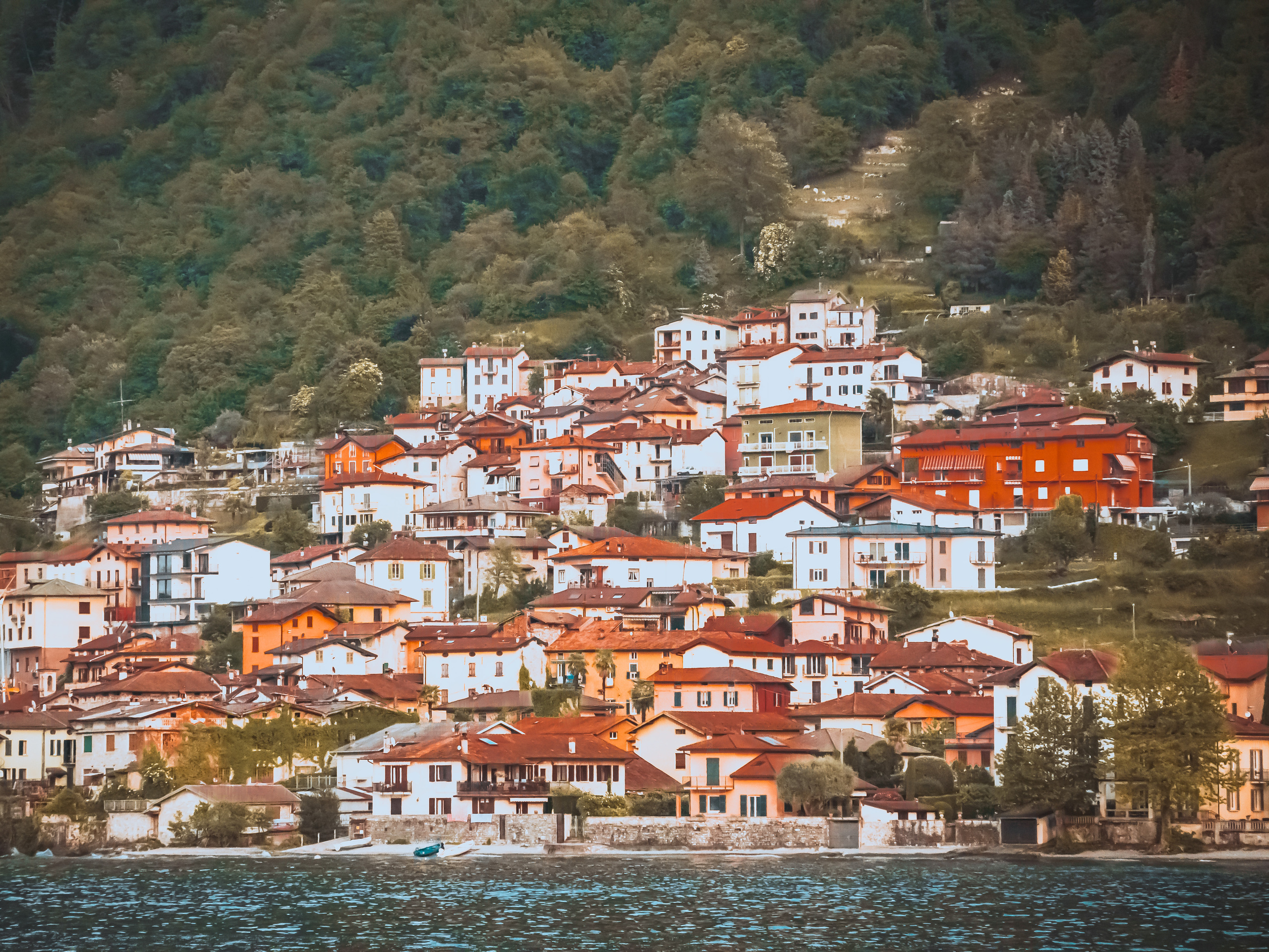 lake come with beautiful Italian house