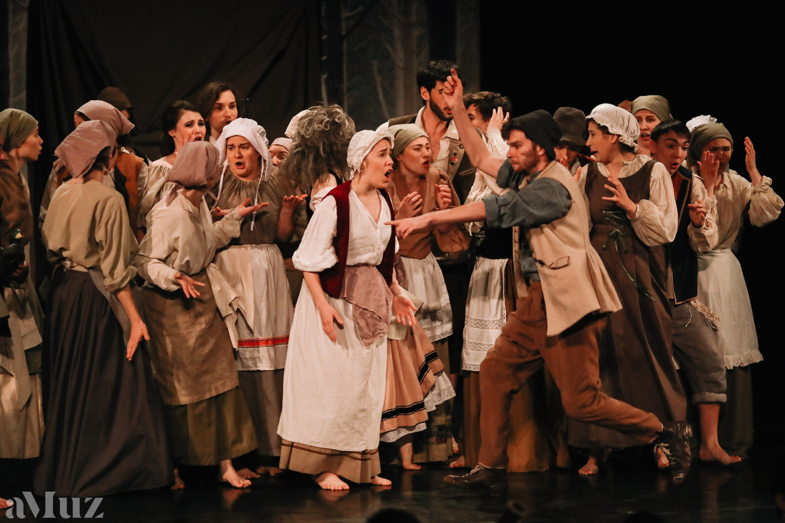 Opera Łąkowa. Fotograf Ślubny Warszawa - Sesje Biznesowe Rodzinne Eventy