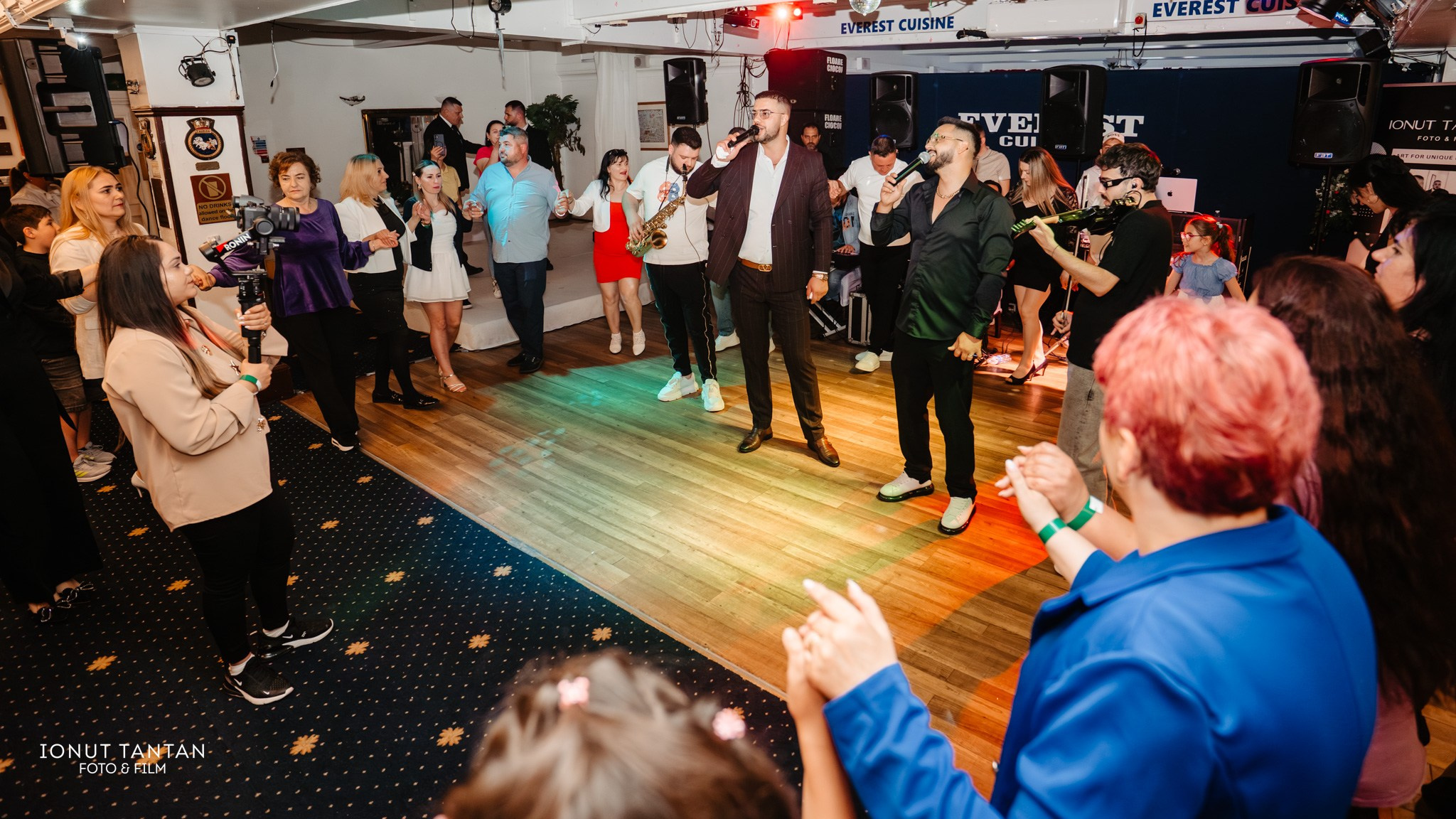 CULITA STERP — SOUTHAMPTON. TANTAN IONUT FOTO & FILM