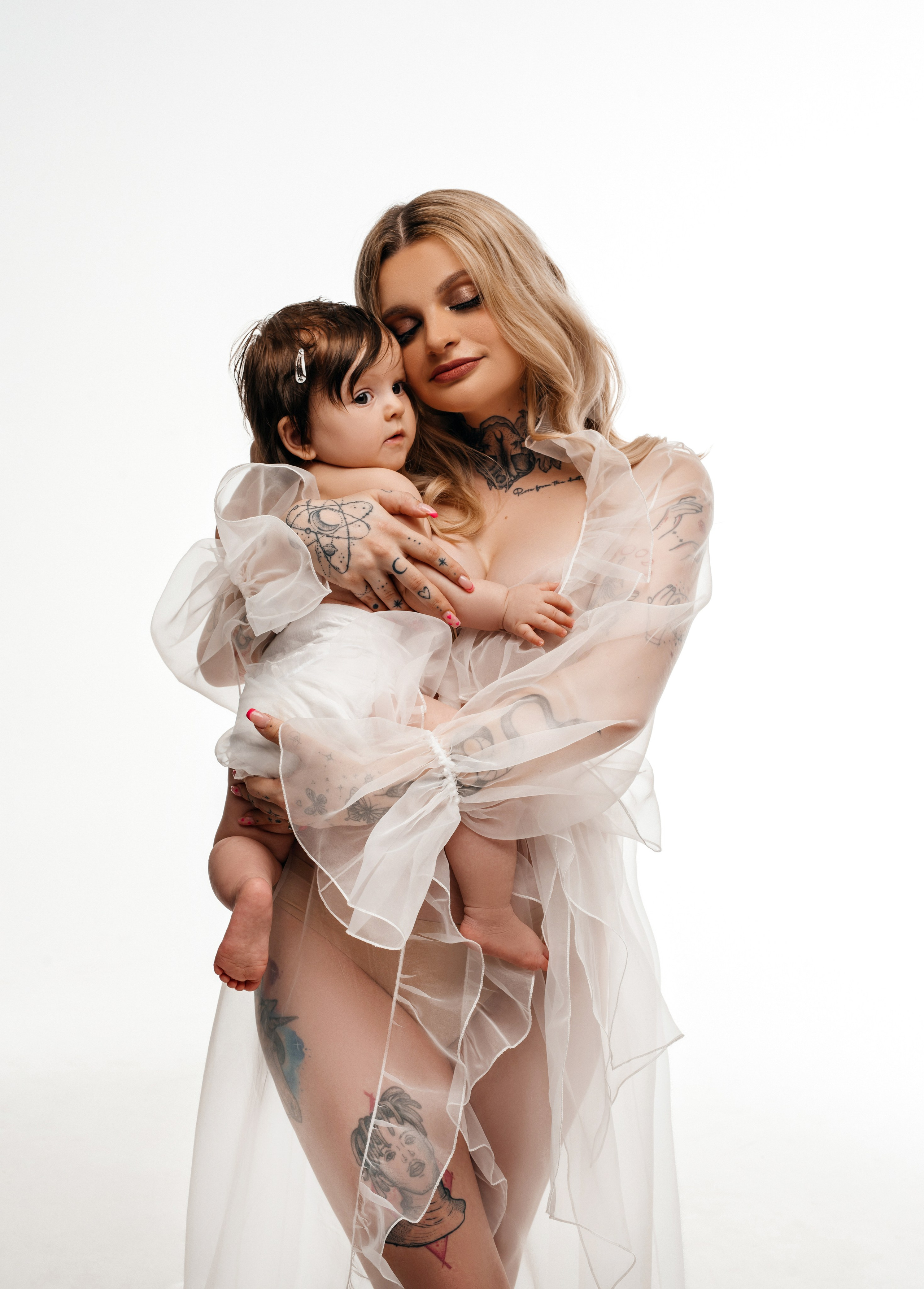 Vivien & Luna. Krása tehotenstva v objektíve — Maria Milosovic, tehotenská fotografka