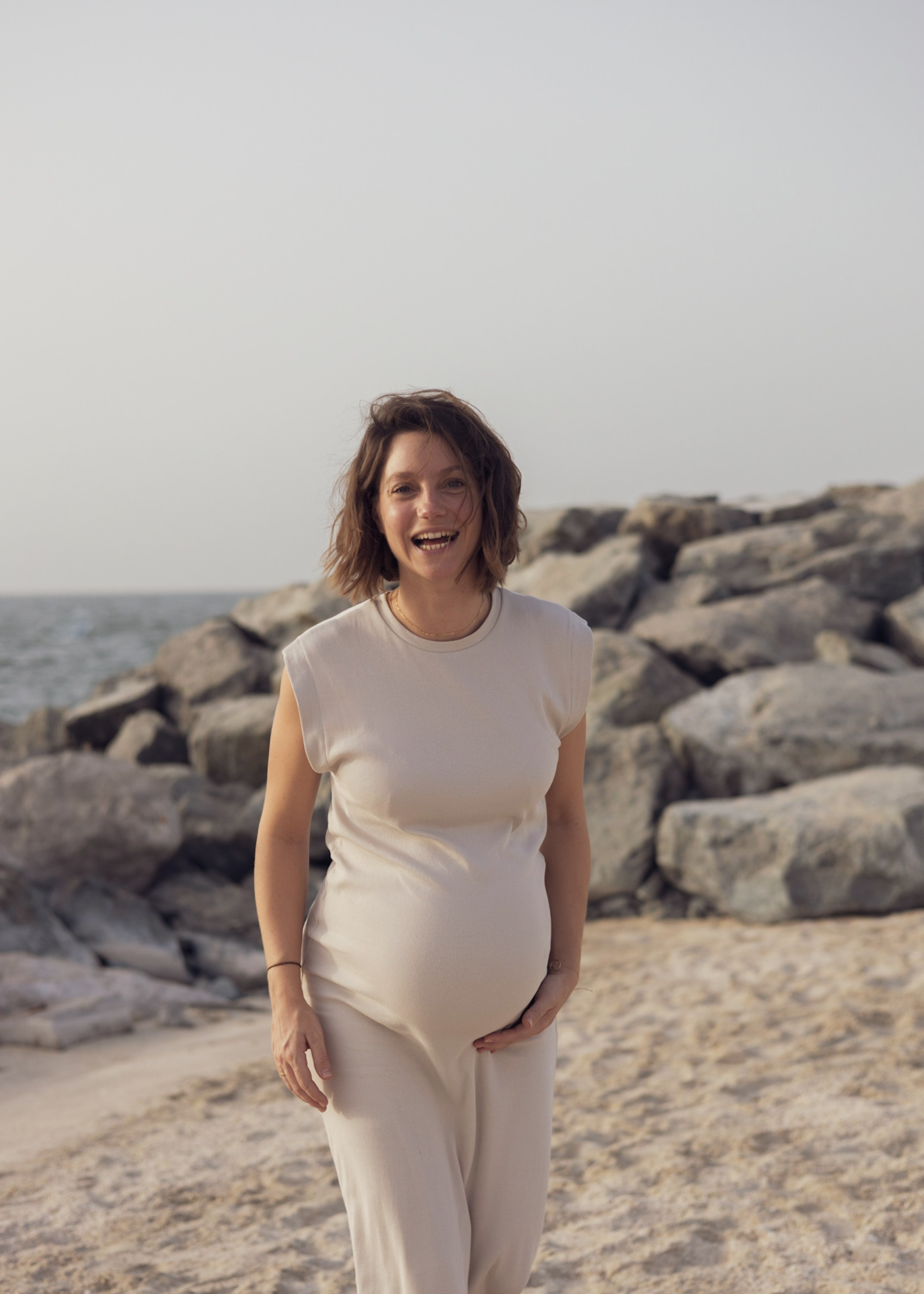 Maternity Session — Beach. Family Photographer in Dubai