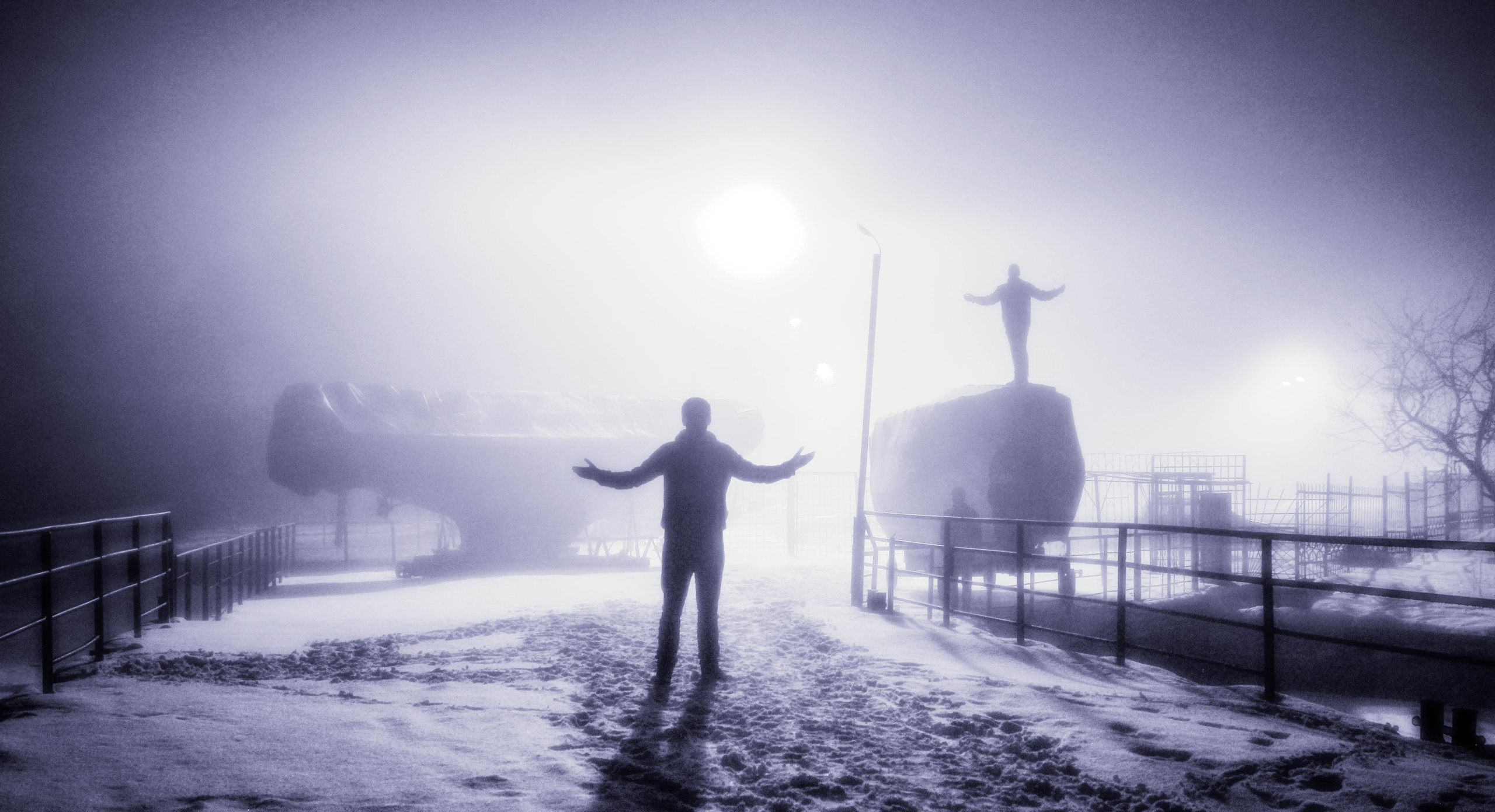 2013. Стрит-фотография, полная абсурда, идиотизма и красоты