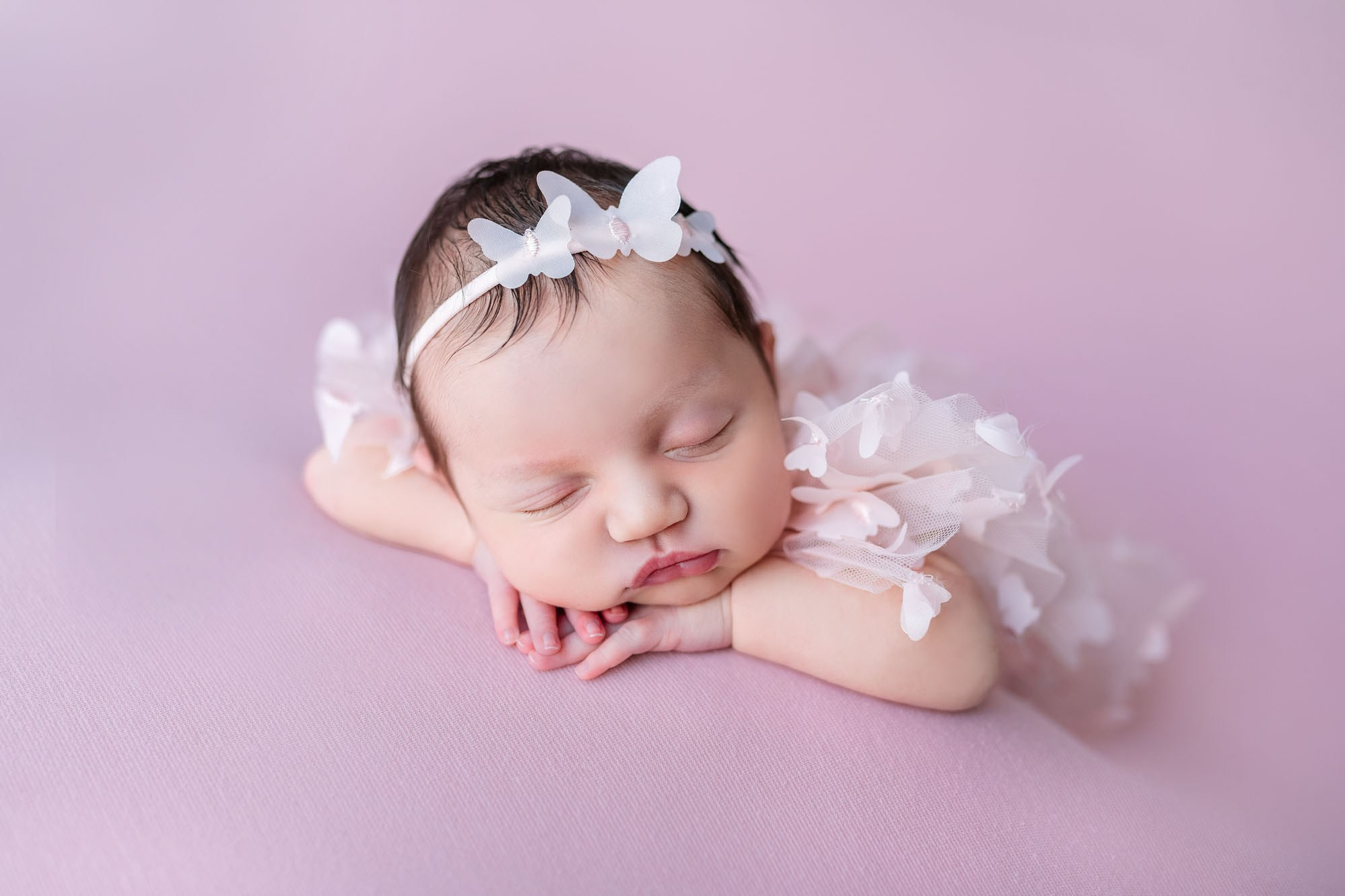 ניו בורן. צילומי הריון, ניו בורן, גיל שנה בראשון לציון -Jenya Rosso Photography