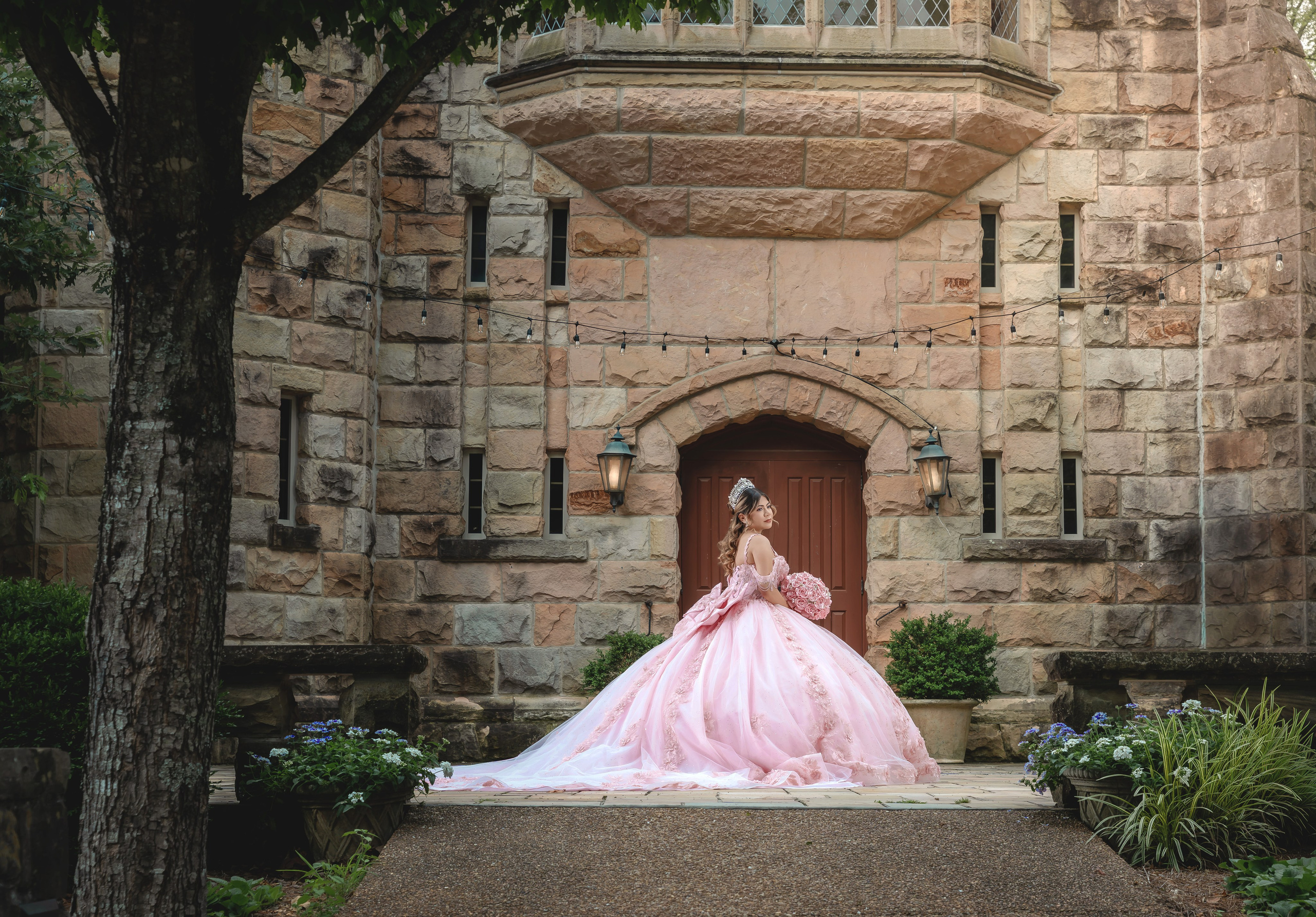 LILIANA. Quinceañerasñeras, wedding photographer in Tennessee