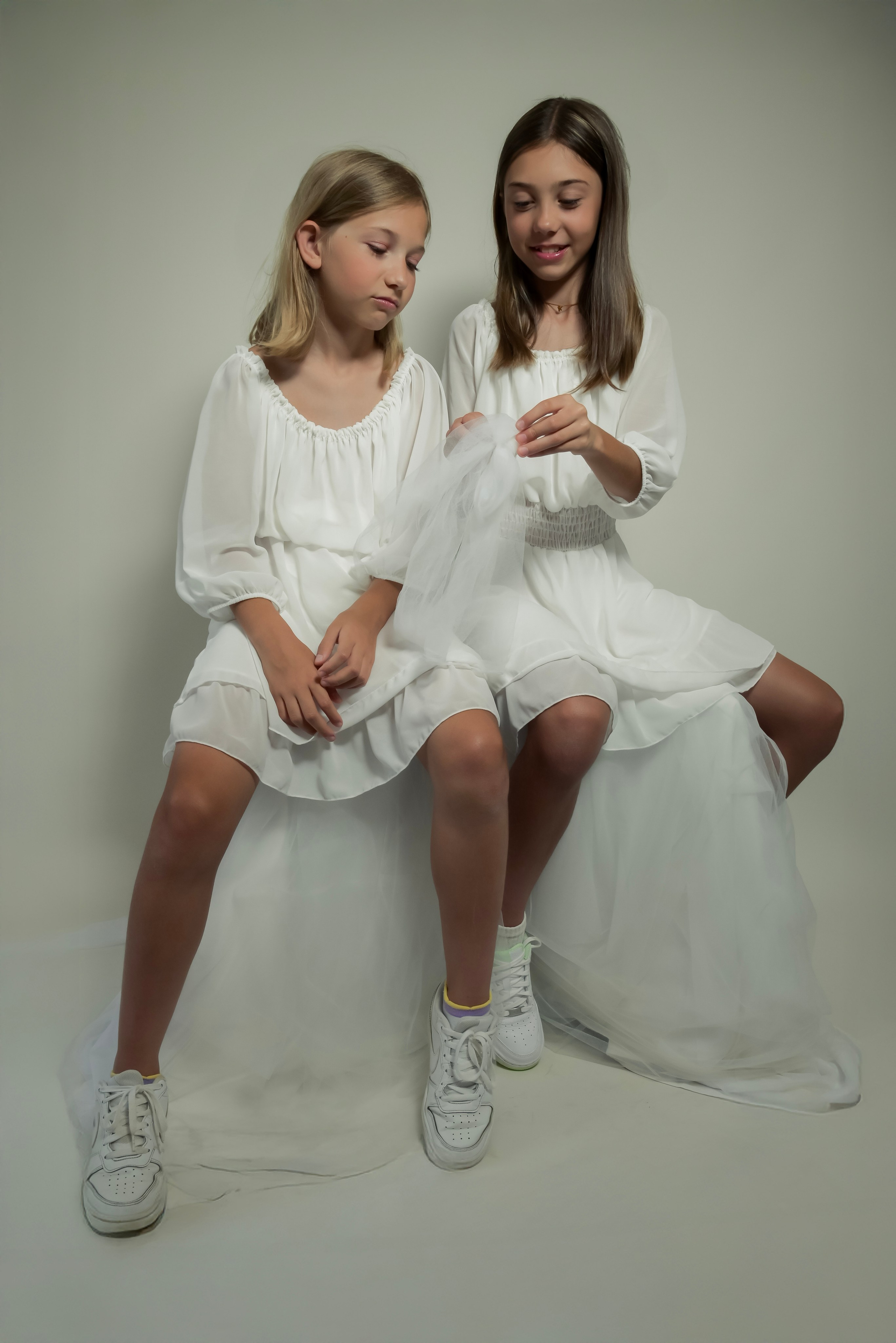 ELISA E SOFIA - SESSIONE FOTOGRAFICA ESTIVA LE SORELLE CON LA MAMMA