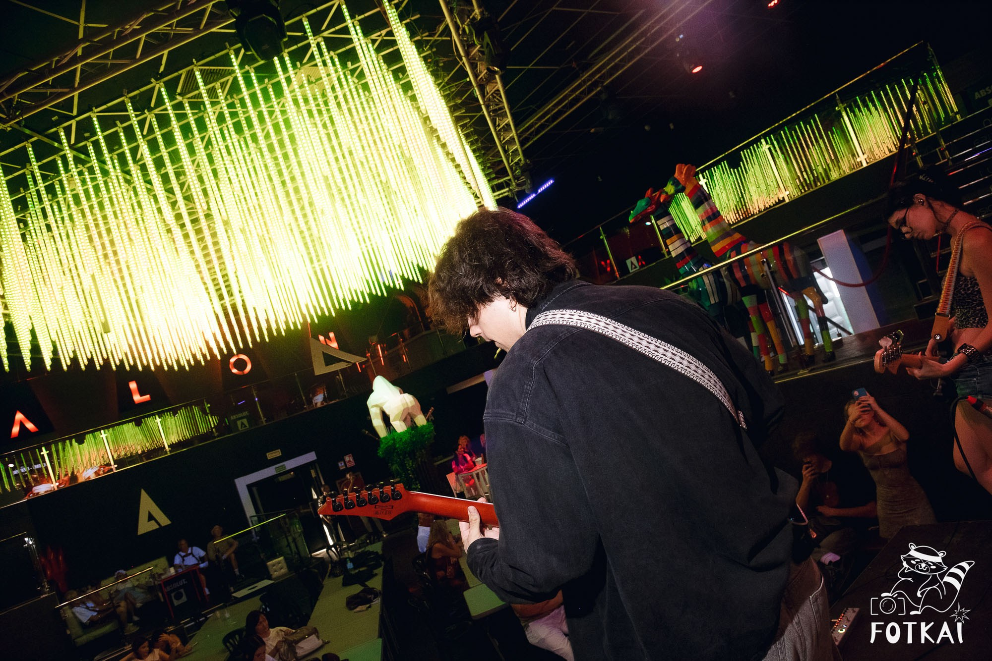 Oktoberfest Torrevieja 2025 в Avalon — Stones of the Coast, живая музыка и рок-атмосфера | Фоторепортаж FOTKAI