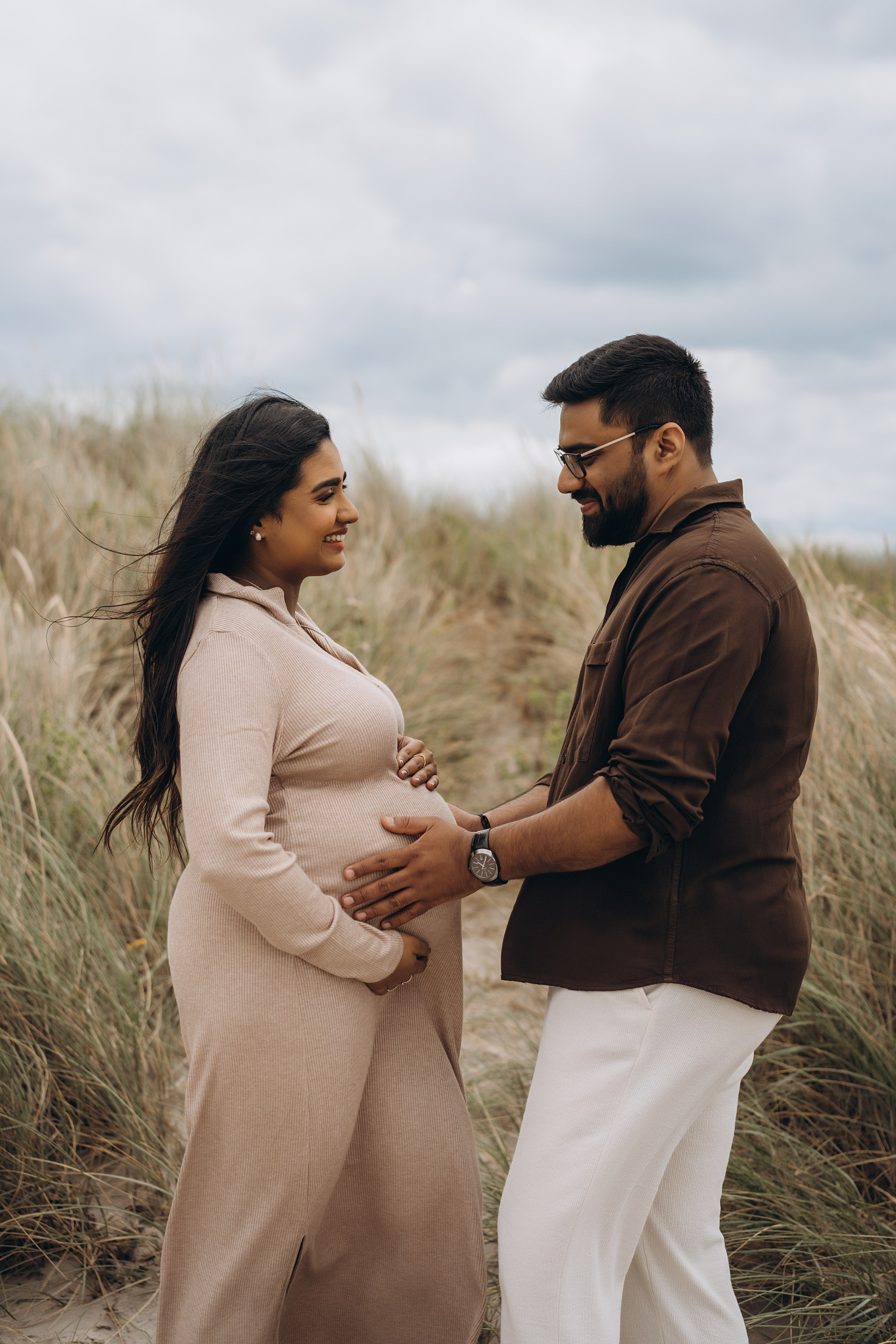 Meera: Bull island. Maternity/Love story/Wedding photographer