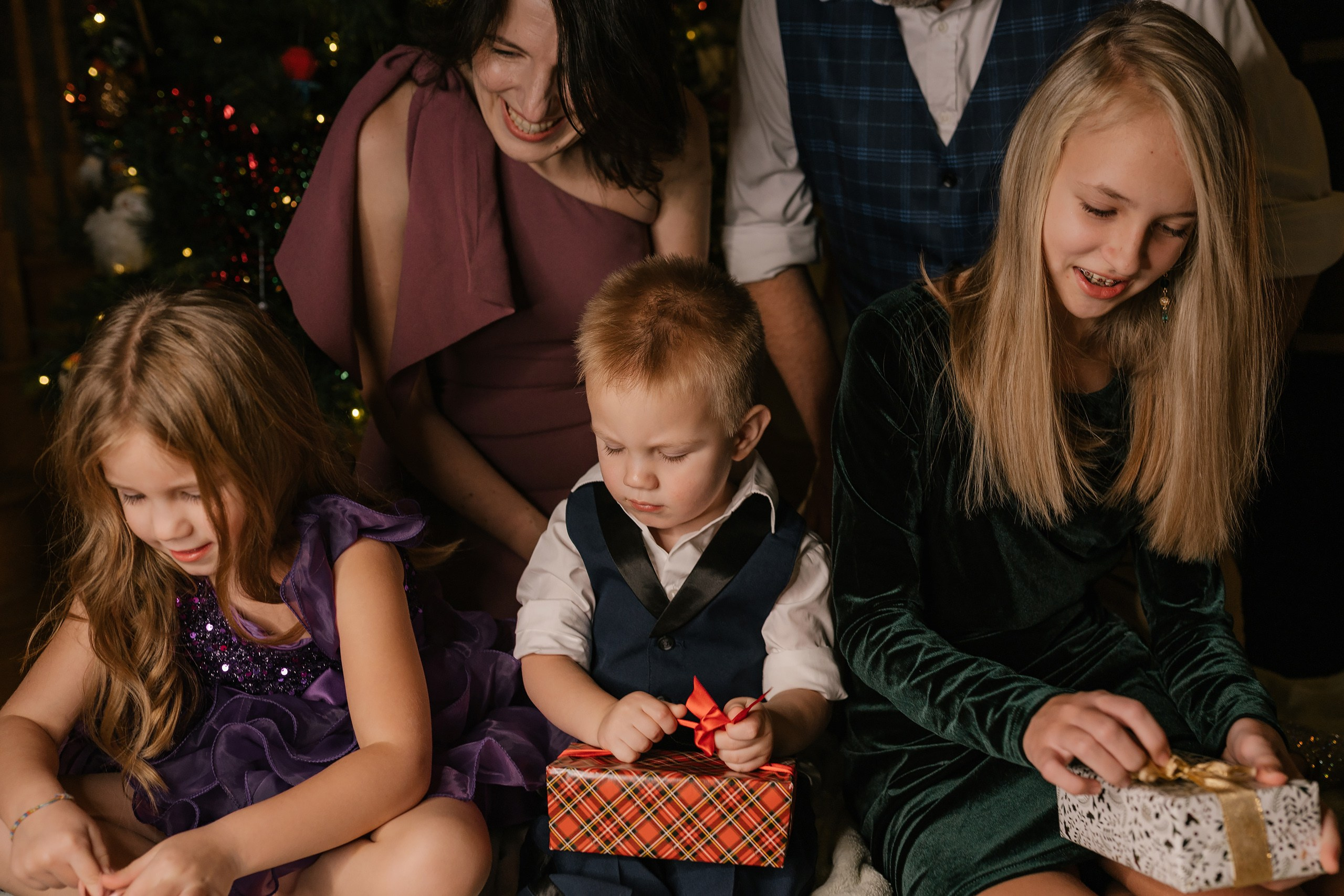 12.07.2025 Christmas Photoshoot. Wedding family event photographer in Chicago Nick Yushevich