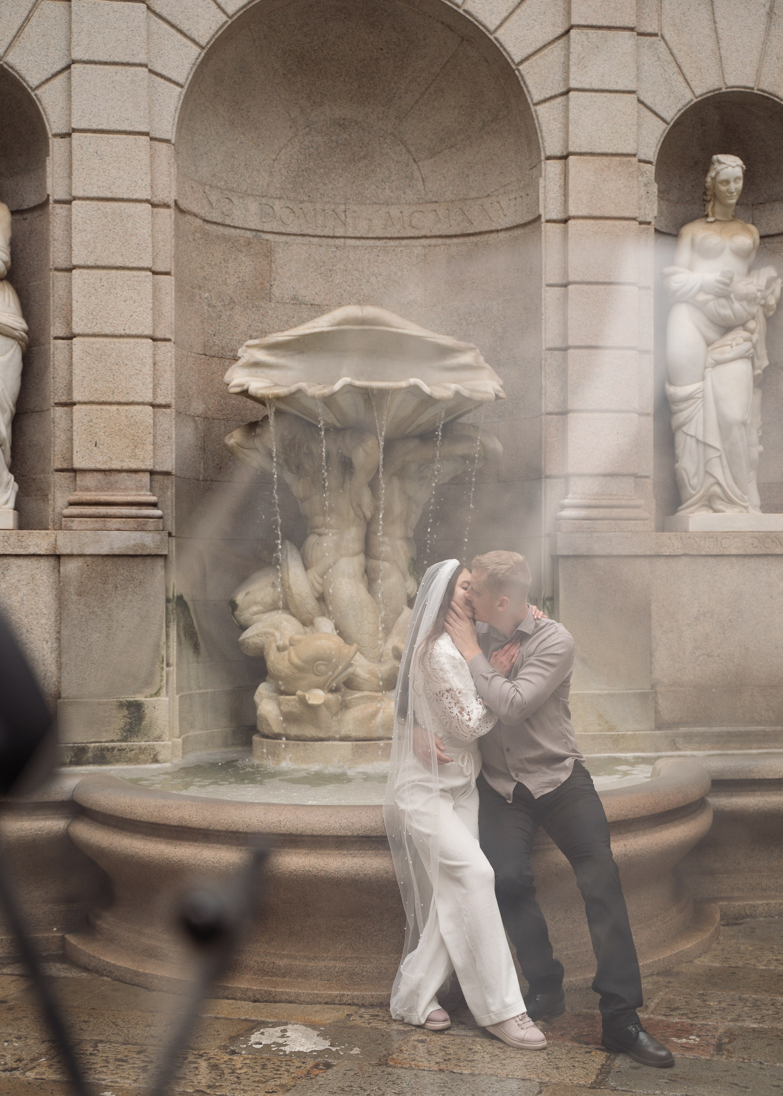 Wedding photosession in Milan. Proposal Photographer in Lake Como