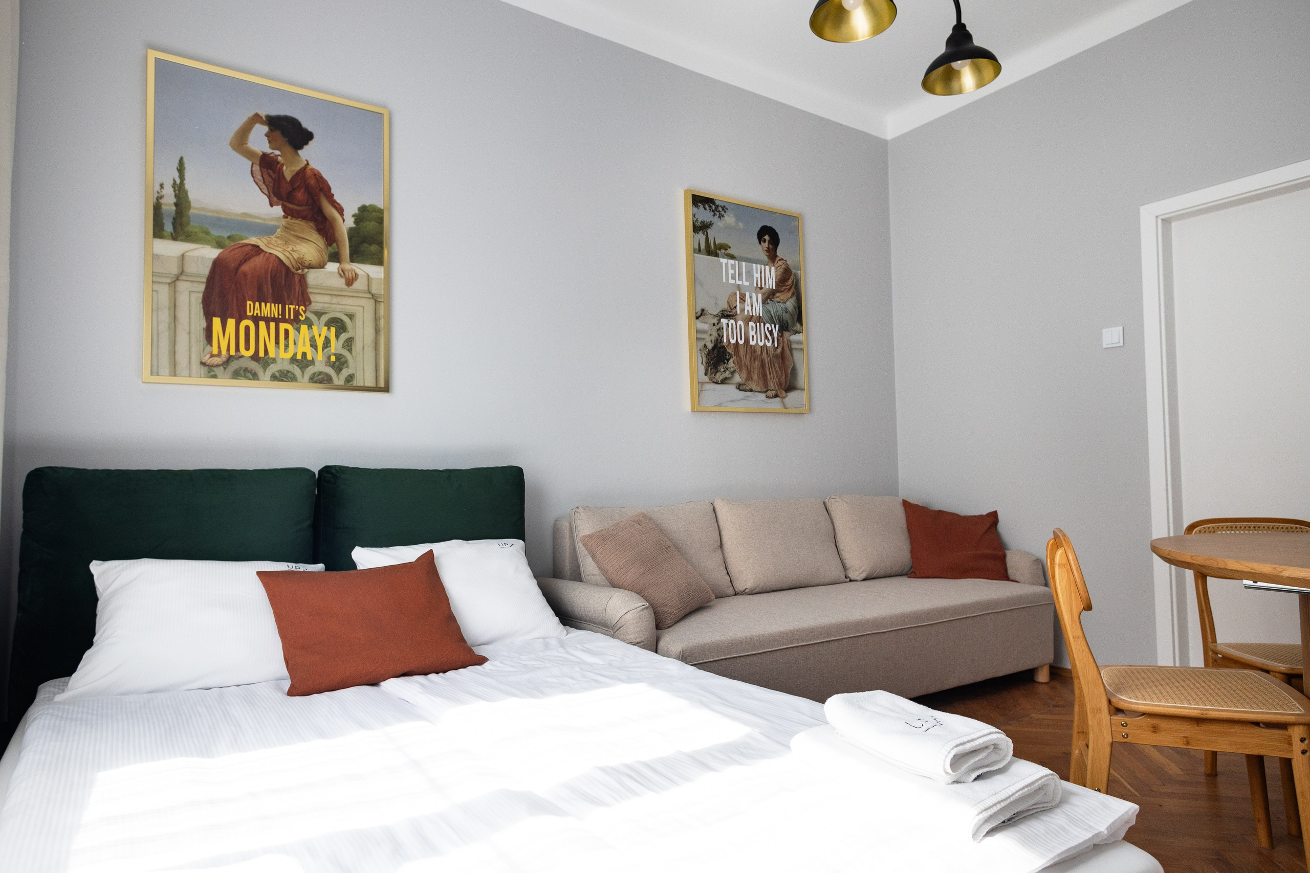 Apartament Upstairs 4