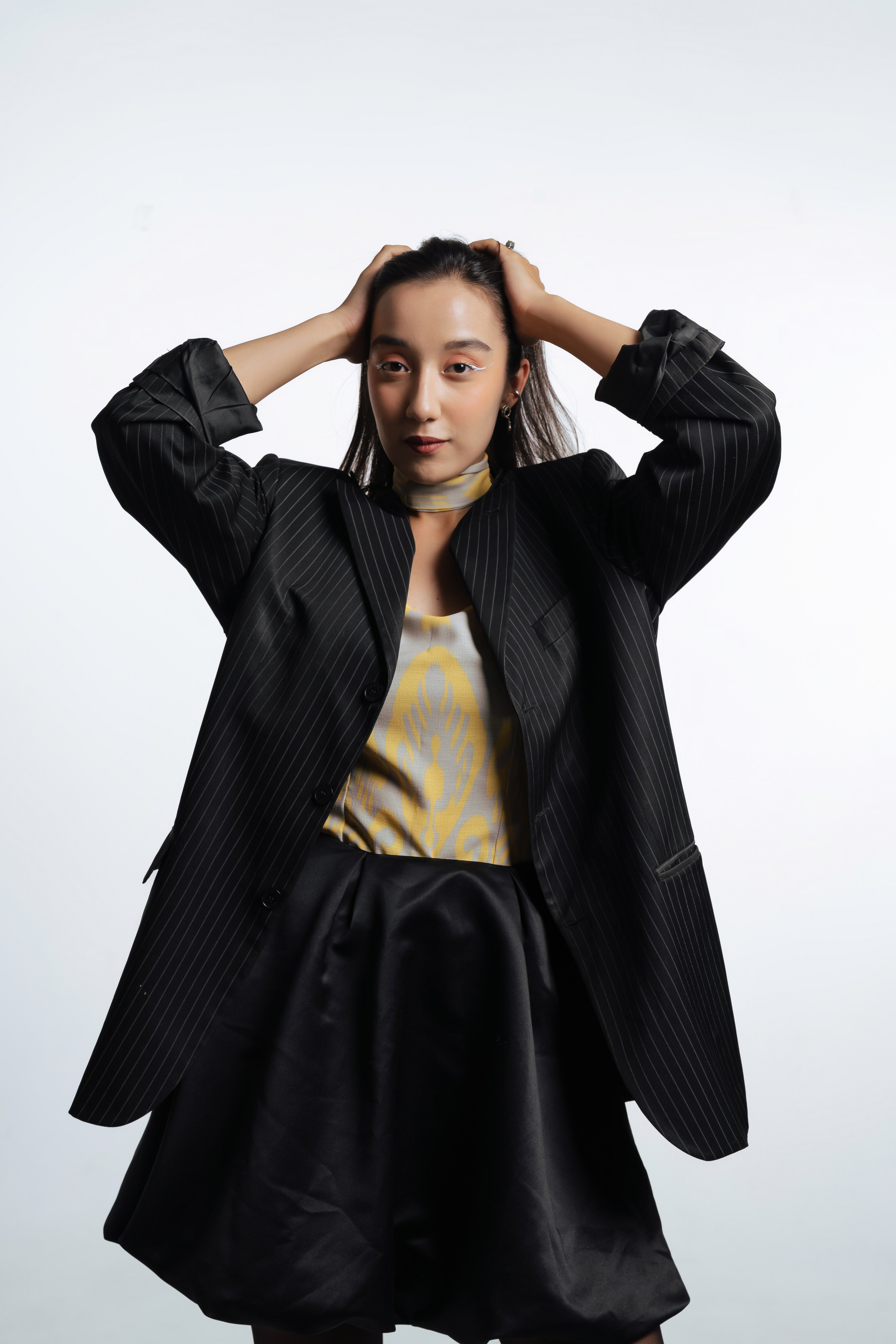 Бизнес-портрет на циклораме в Ташкенте. Фотограф в Узбекистане и Самарканде Джасур Марупов