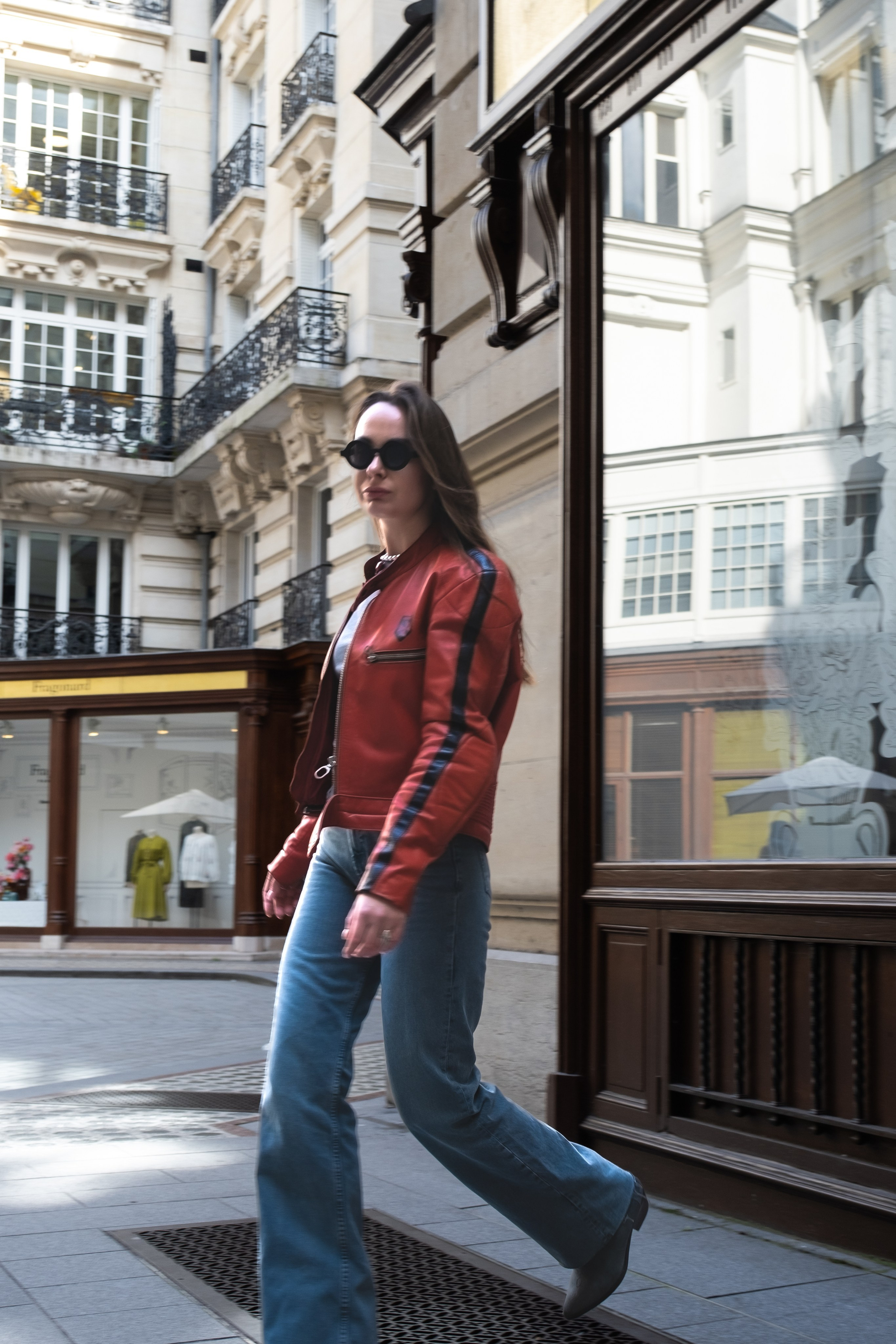 Maria’s photoshoot: a sunny day in Paris. Photographer in Paris Marina Chaput