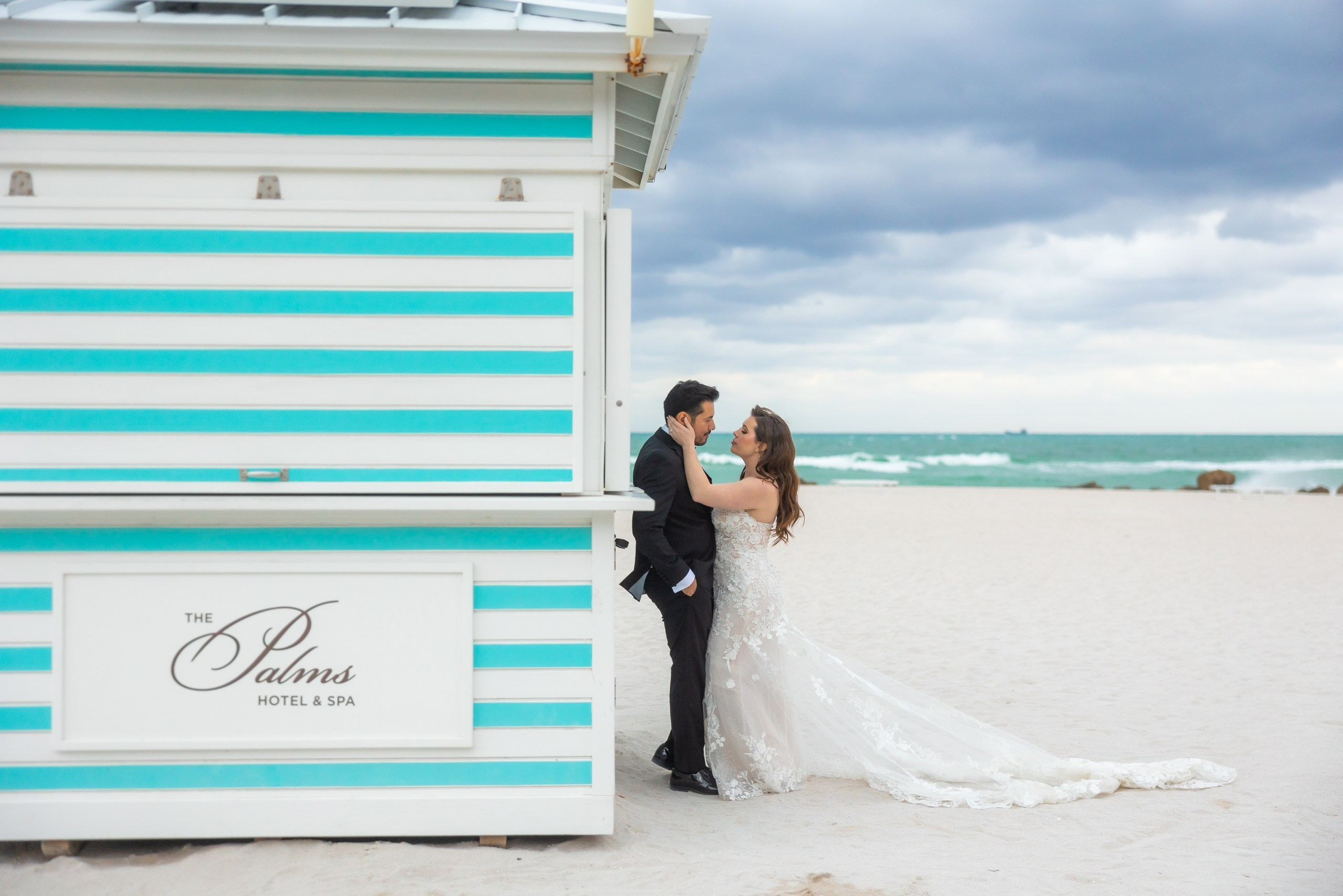 Alyssa and Daniel, The Palms Hotel, Miami. Wedding Photo & Video