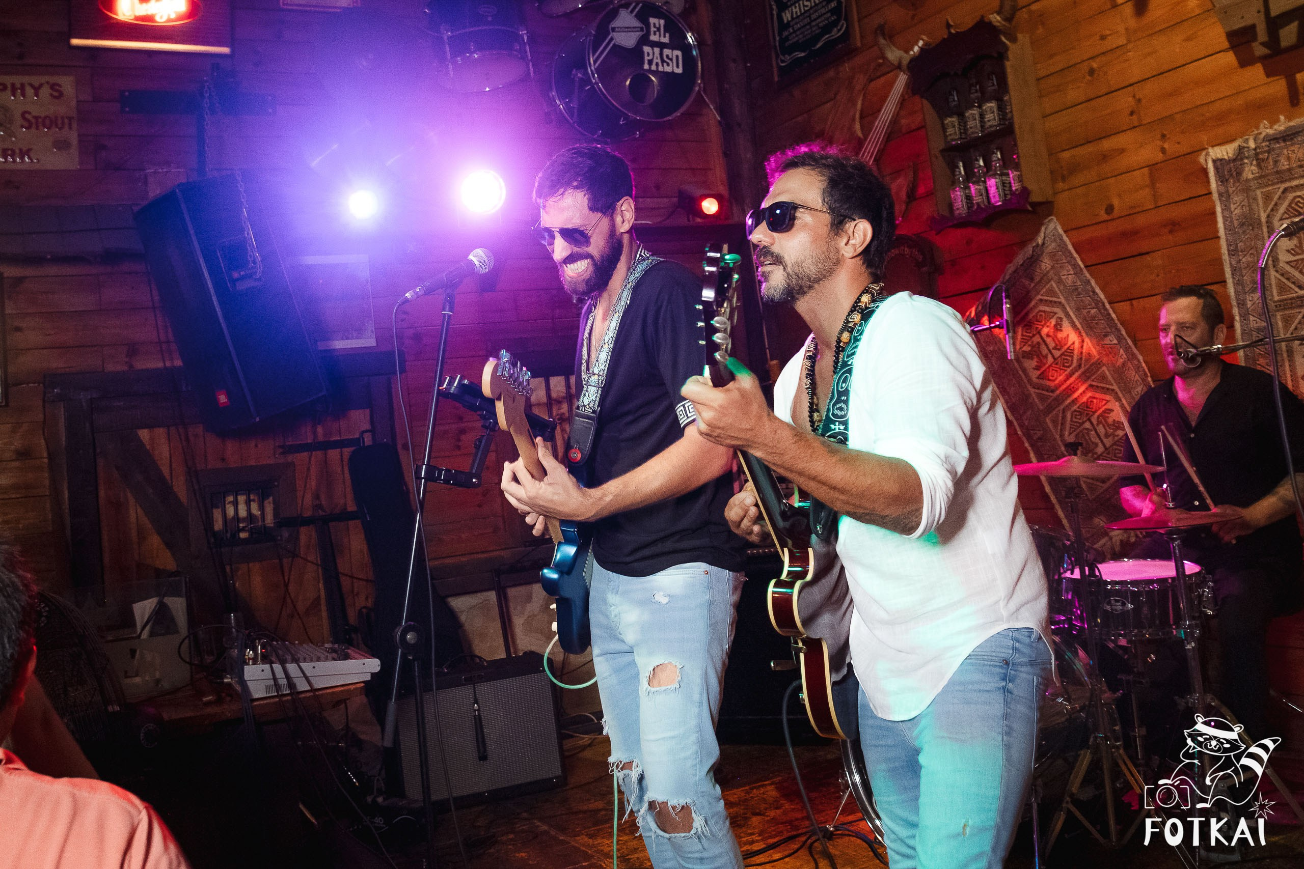 Stones of the Coast en El Paso Rock Bar Torrevieja: Reportaje fotográfico 20.09.25 | FOTKAI