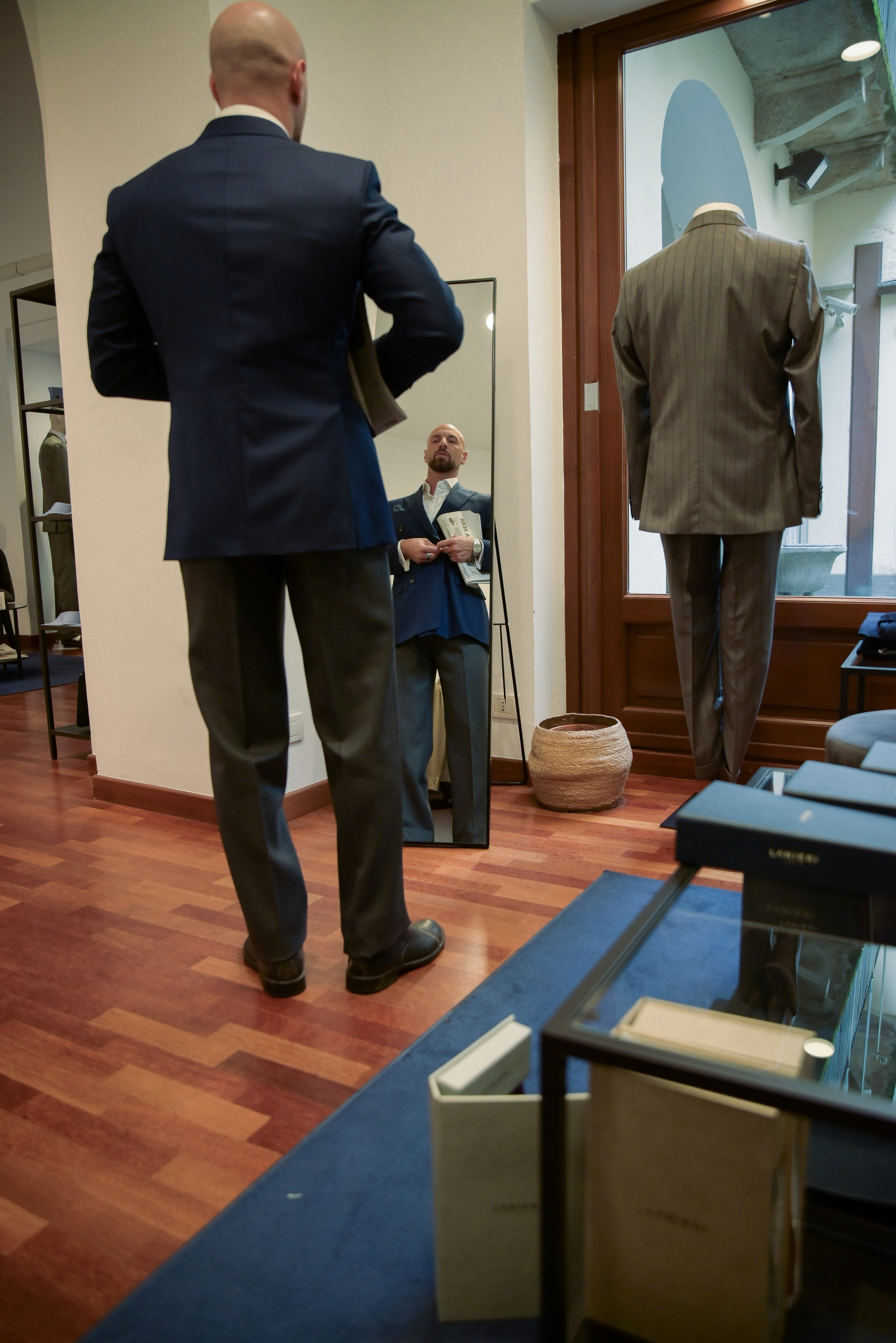 LANIERI - CONTENUTI PER IL PUNTO DI VENDITA DI TORINO