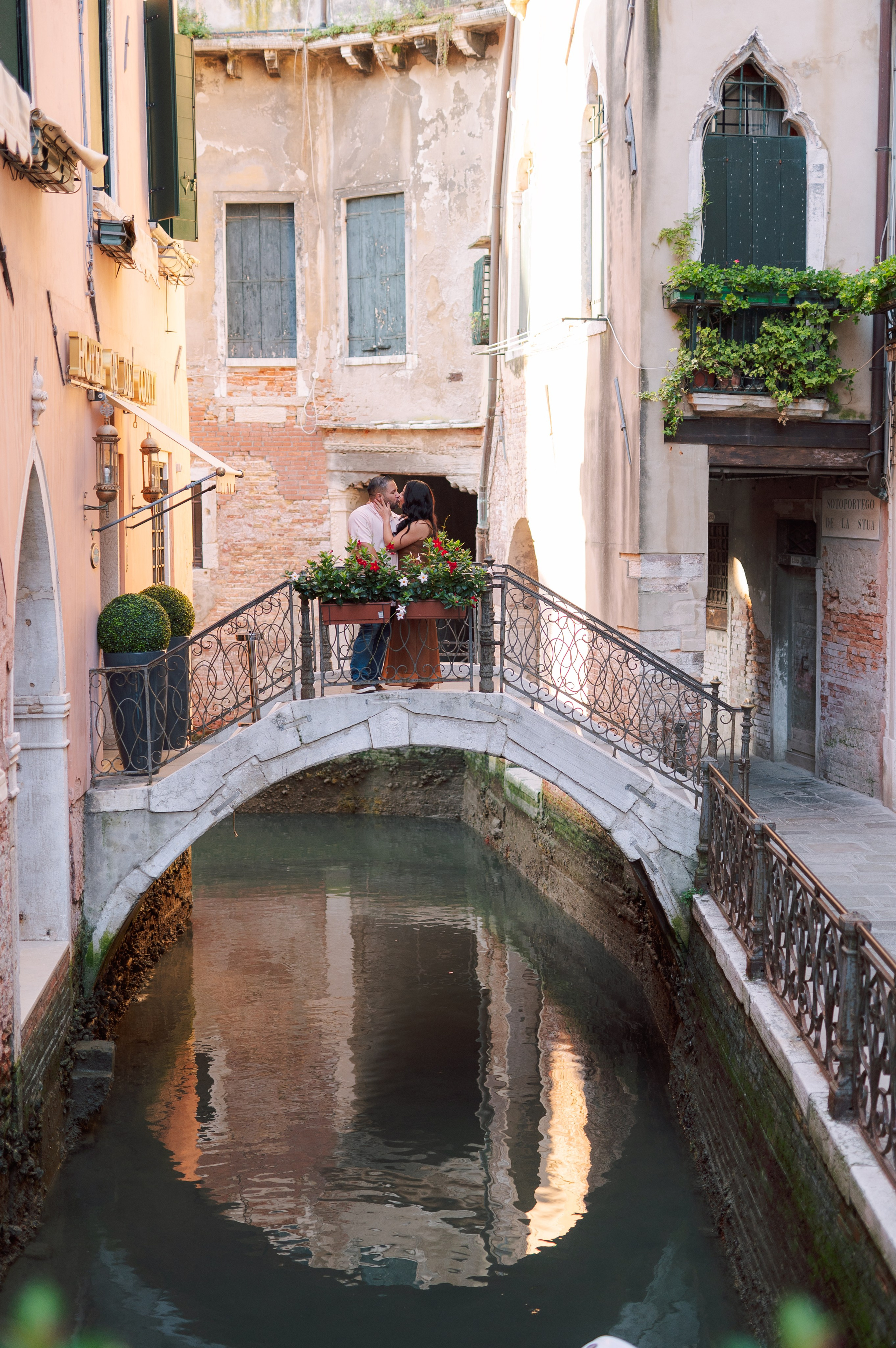 Angelica&Abraham 20th Wedding Anniversary. Photographer in Venice Anna Terzi