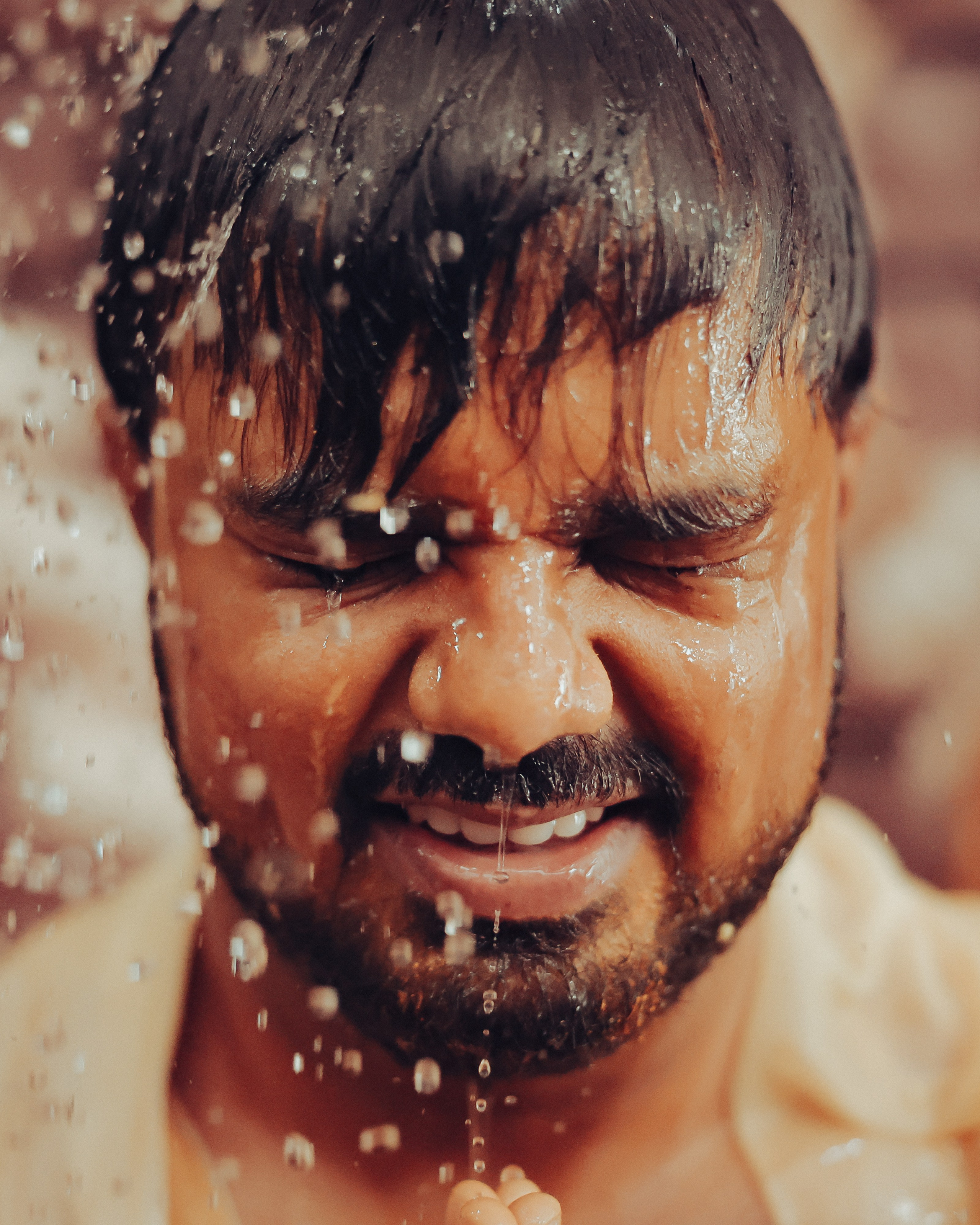 HALDI & MEHANDI. Wedding photographer Stalen Robert