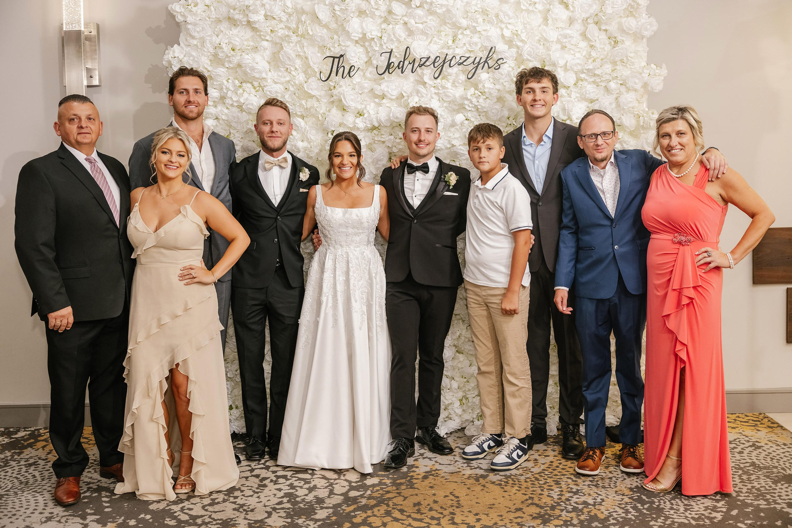 09.06.2025 Wedding. Wedding family event photographer in Chicago Nick Yushevich