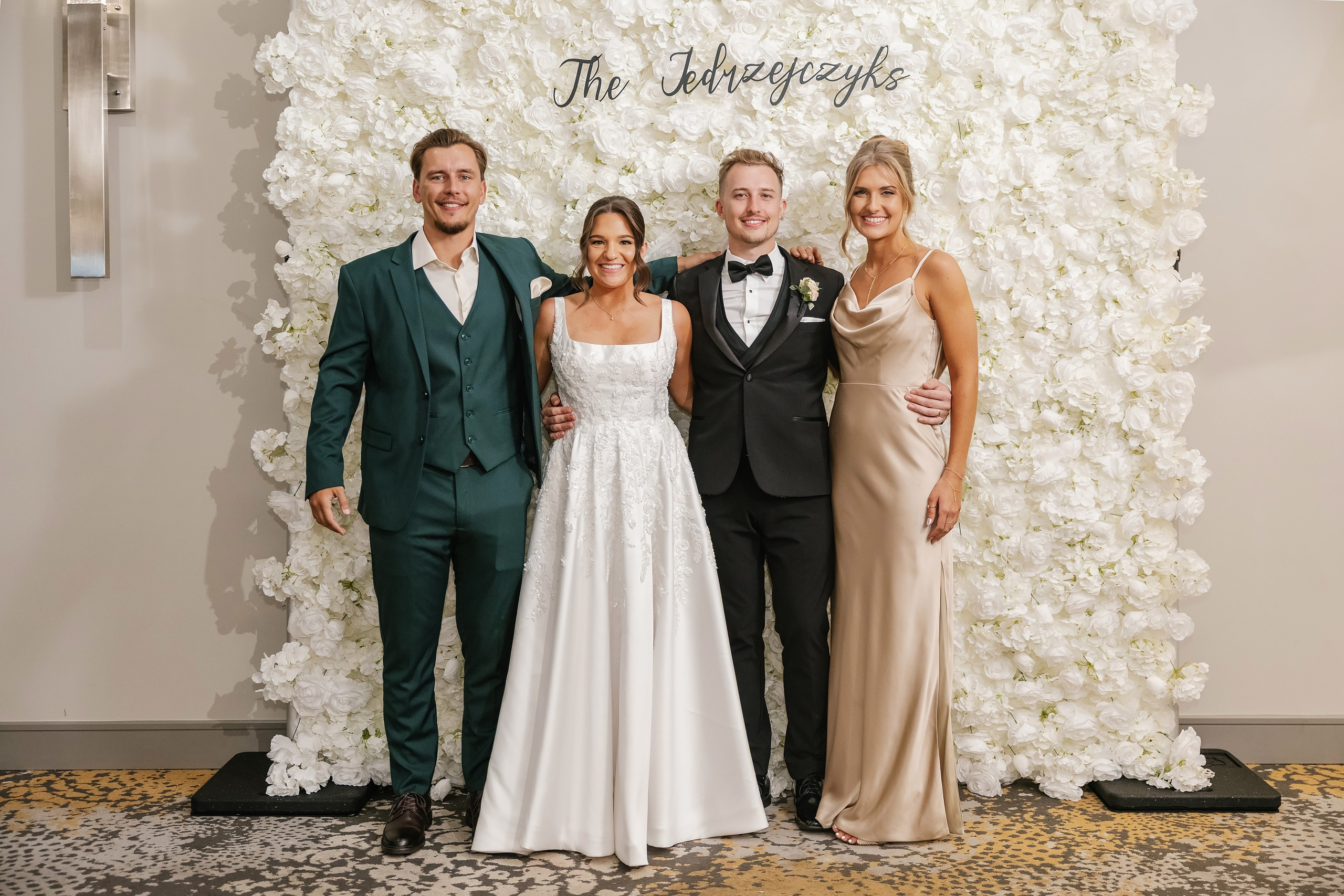 09.06.2025 Wedding. Wedding family event photographer in Chicago Nick Yushevich