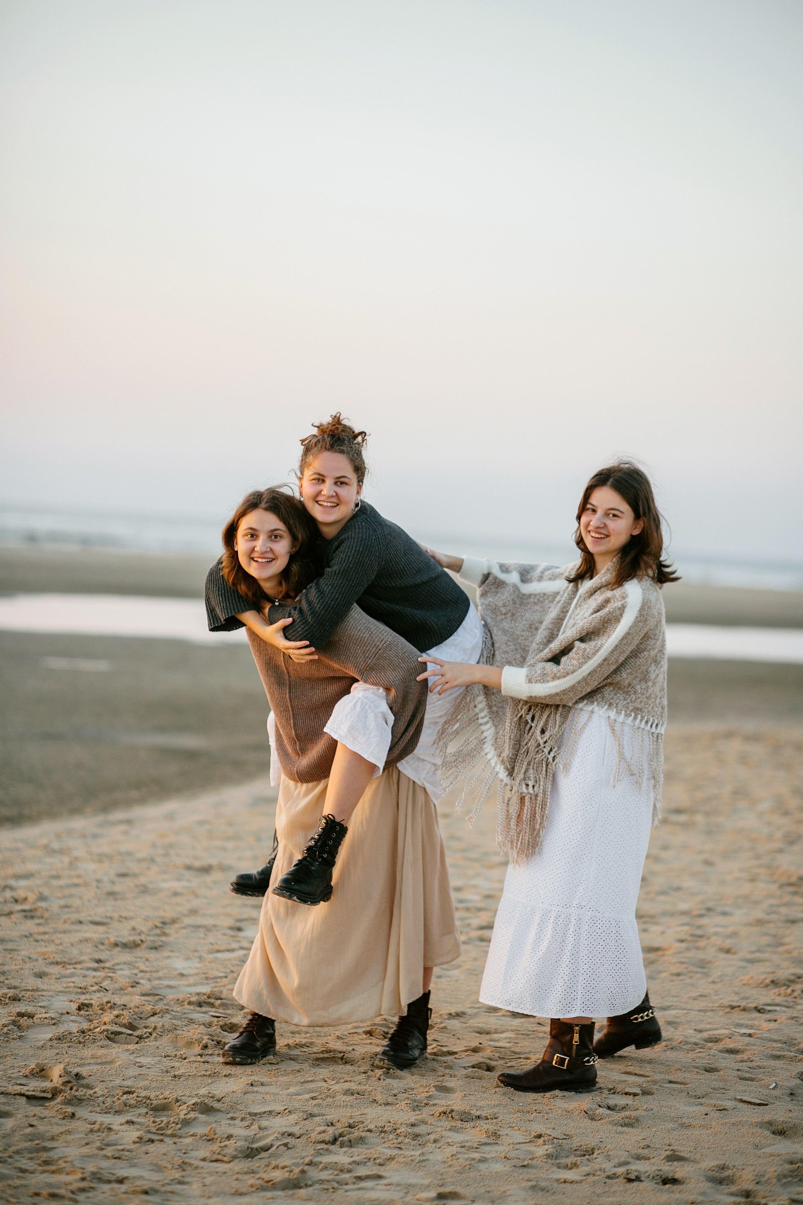3 sisters Netanya. Family photographer in Israel