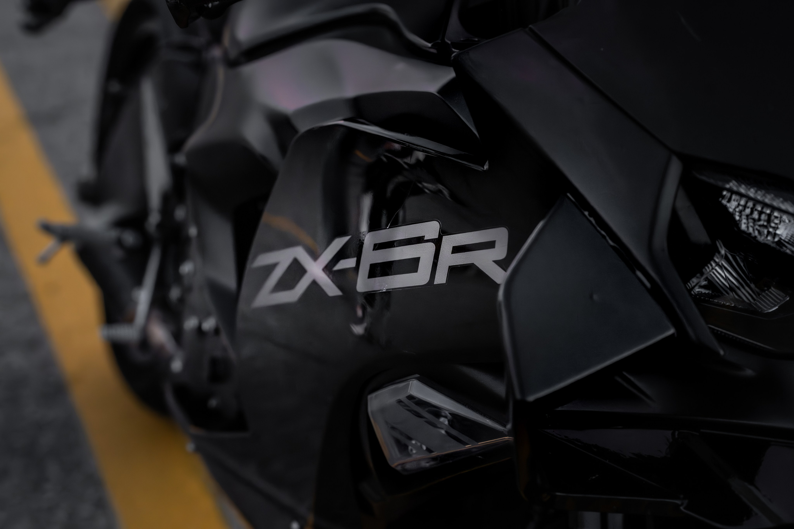 Kawasaki Ninja ZX-6R. UH Visuals