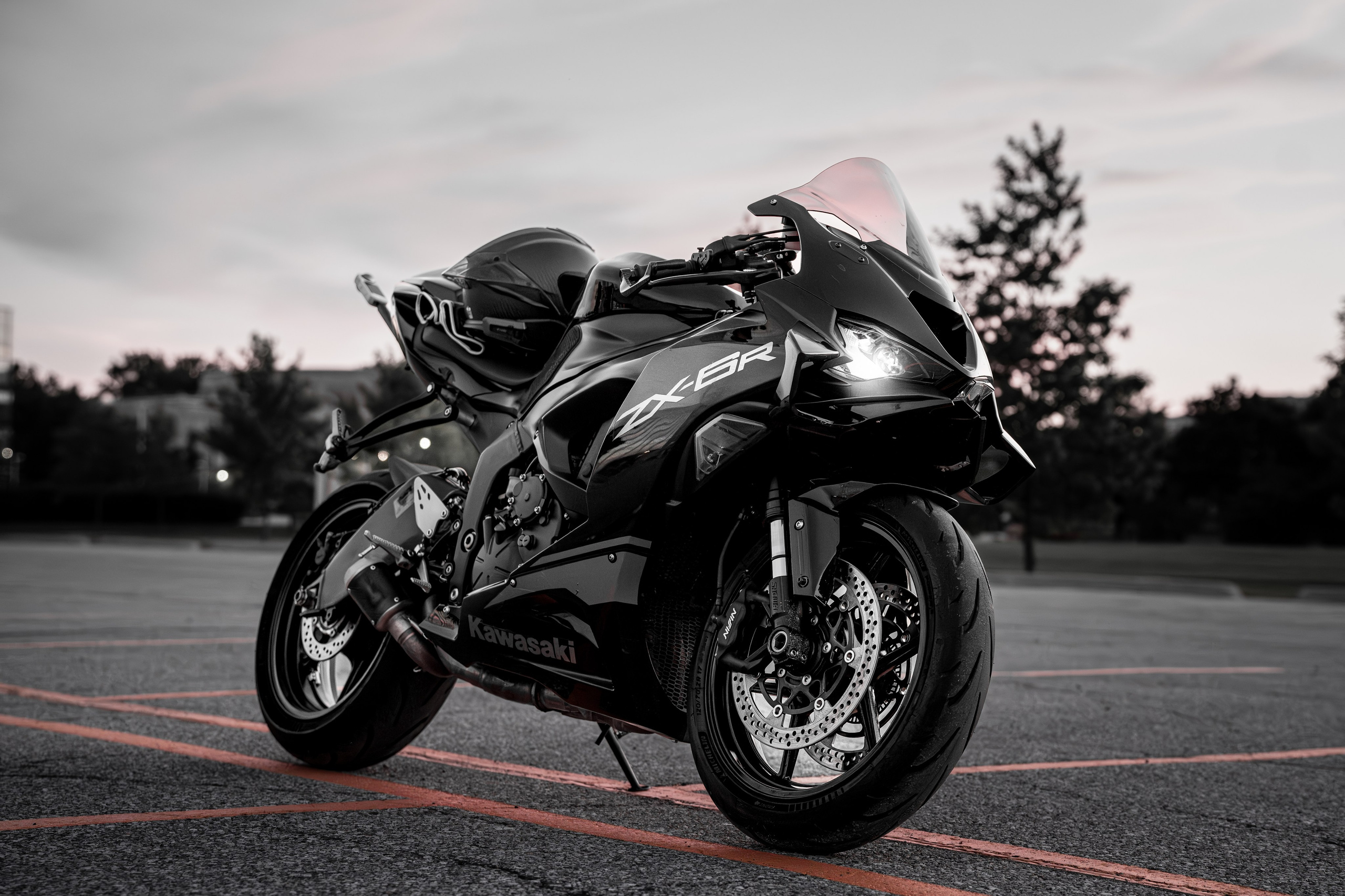 Kawasaki Ninja ZX-6R. UH Visuals