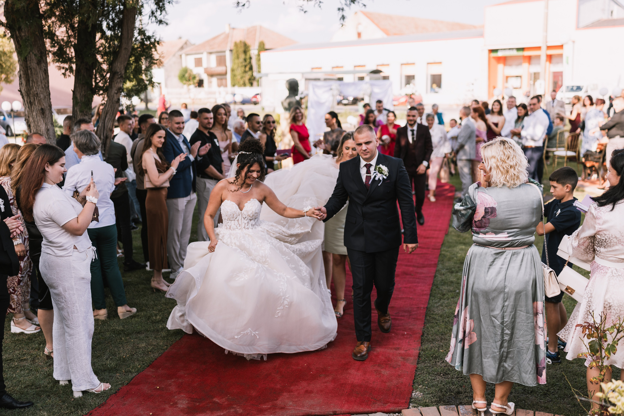 Anja i Milan. Fotografisanje venčanja i svadbi - Vijatov Studio