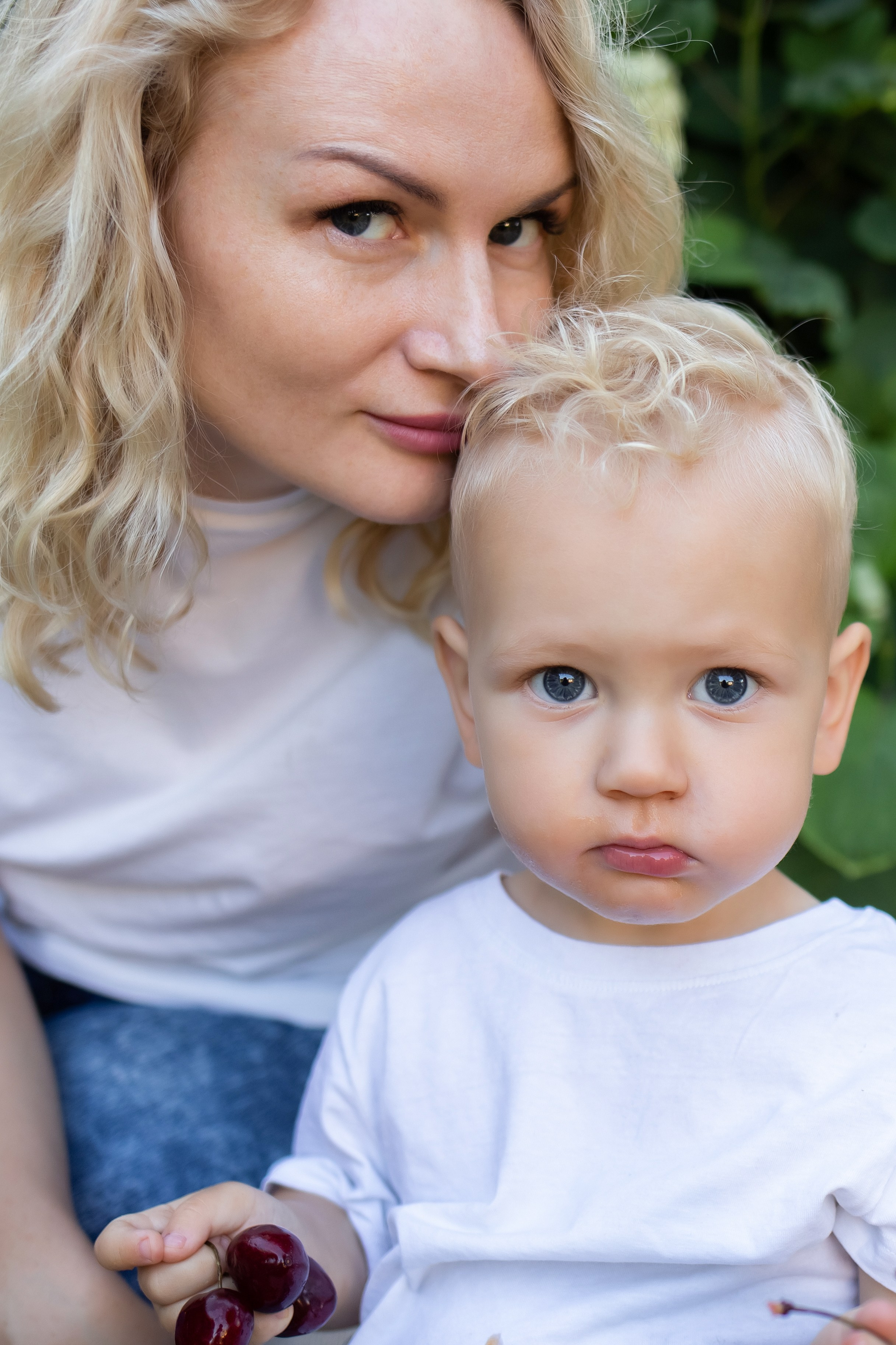 Beautiful family photo session in Spain. Professional photographer in Spain