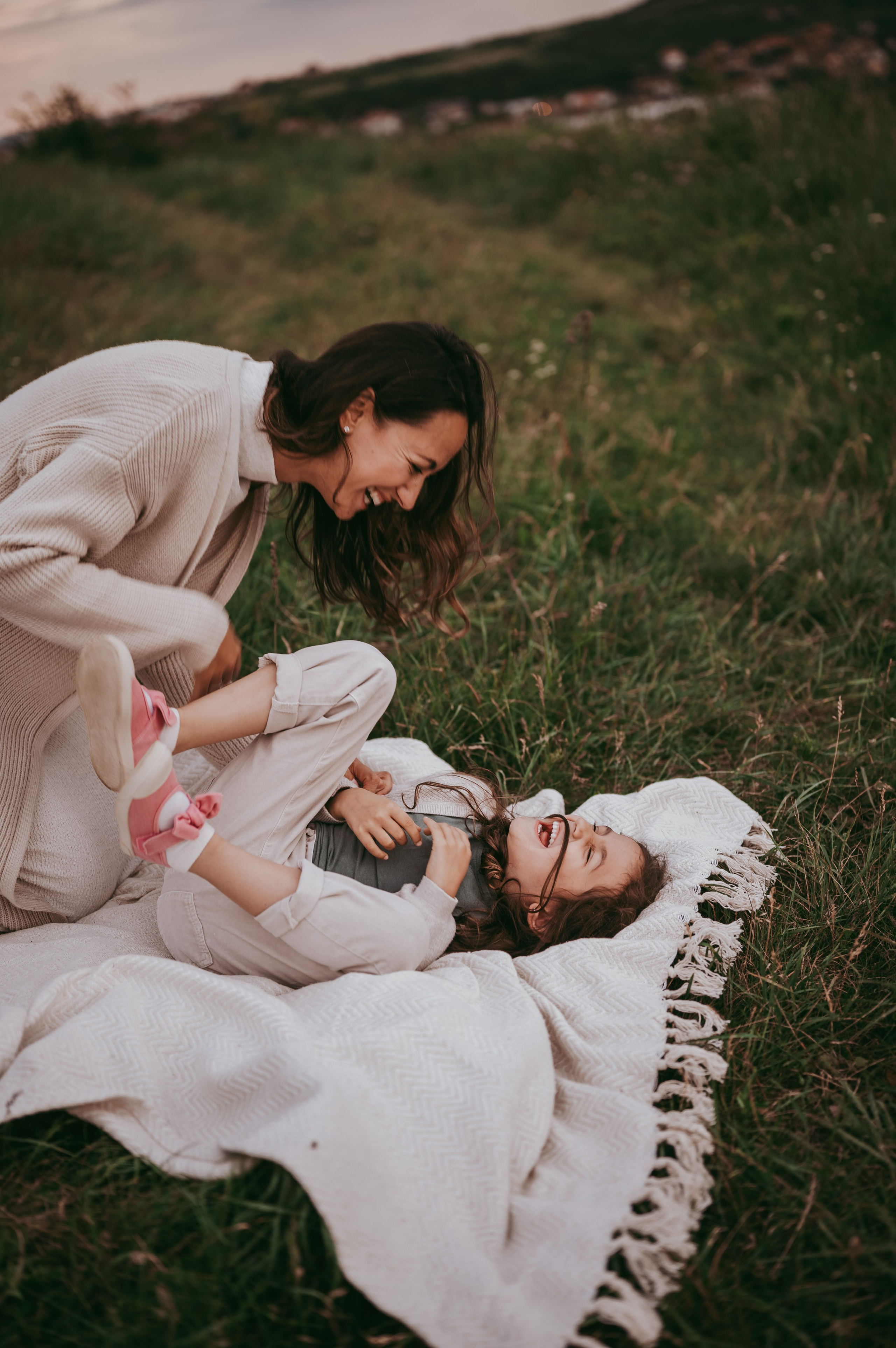 Bojana i Srna / mammy and me photosession. Deciji i porodicni fotograf u Beogradu Oksana Skendzic