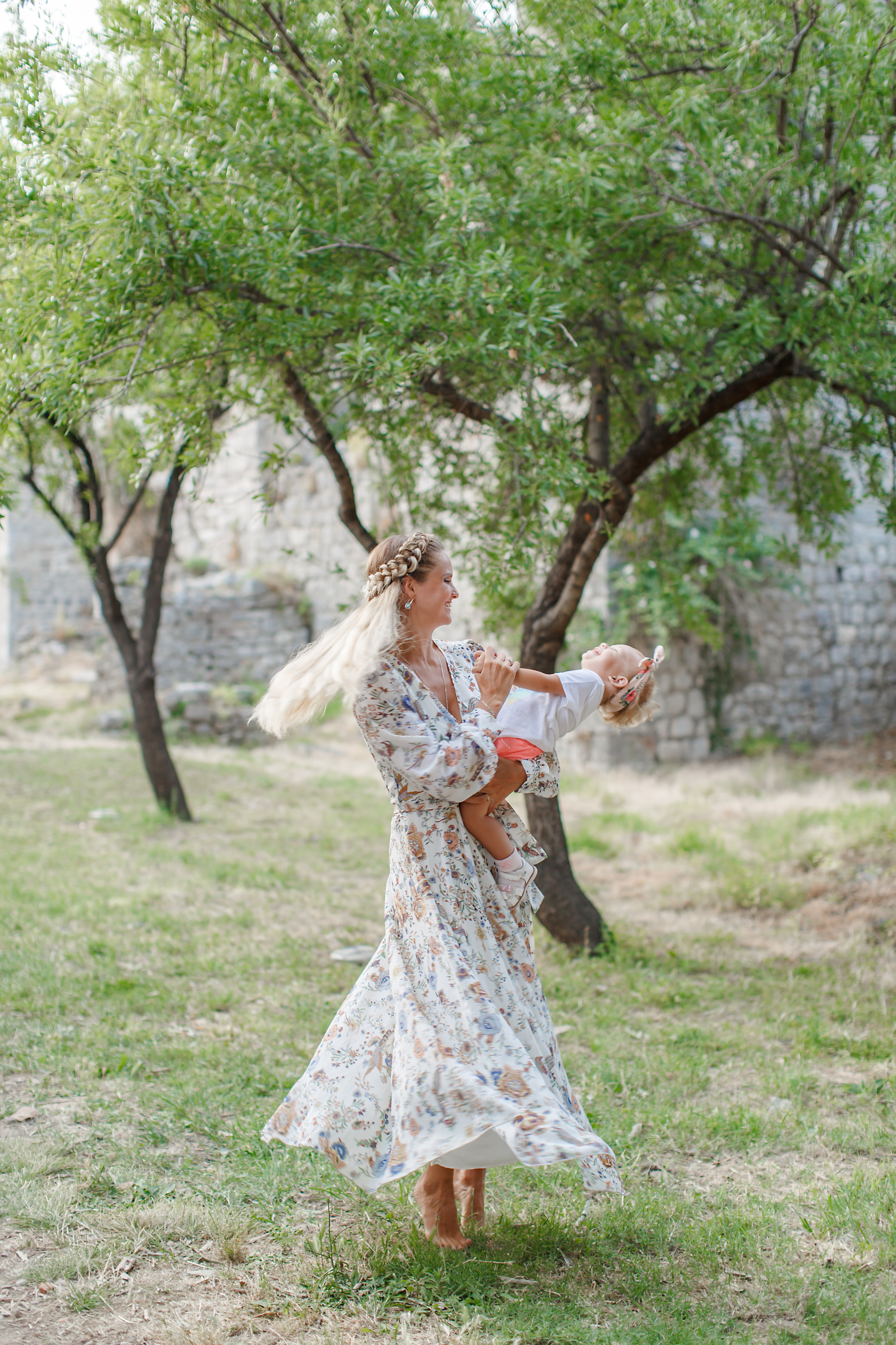 Семейная фотосессия в Черногории в старом городе Будвы