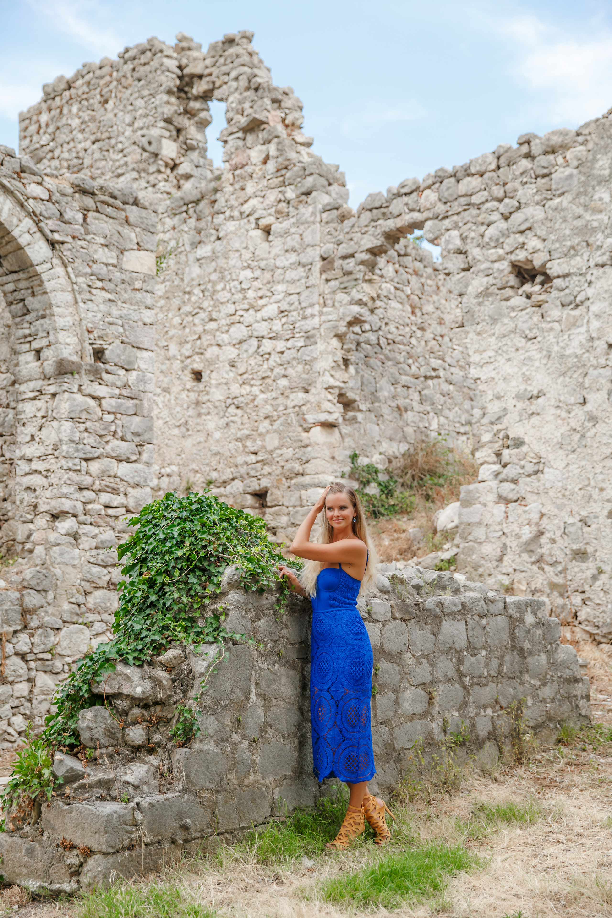 Семейная фотосессия в Черногории в старом городе Будвы