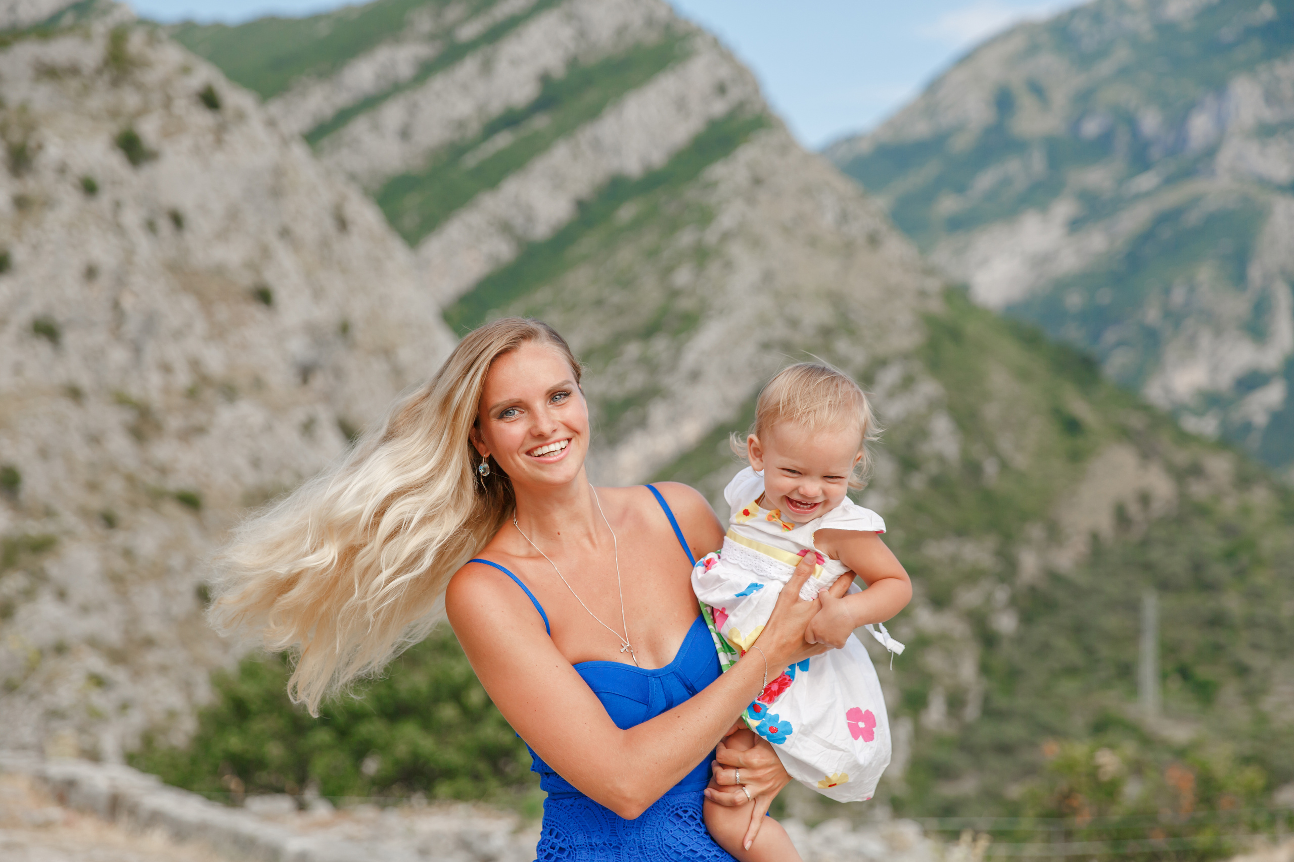 Семейная фотосессия в Черногории в старом городе Будвы