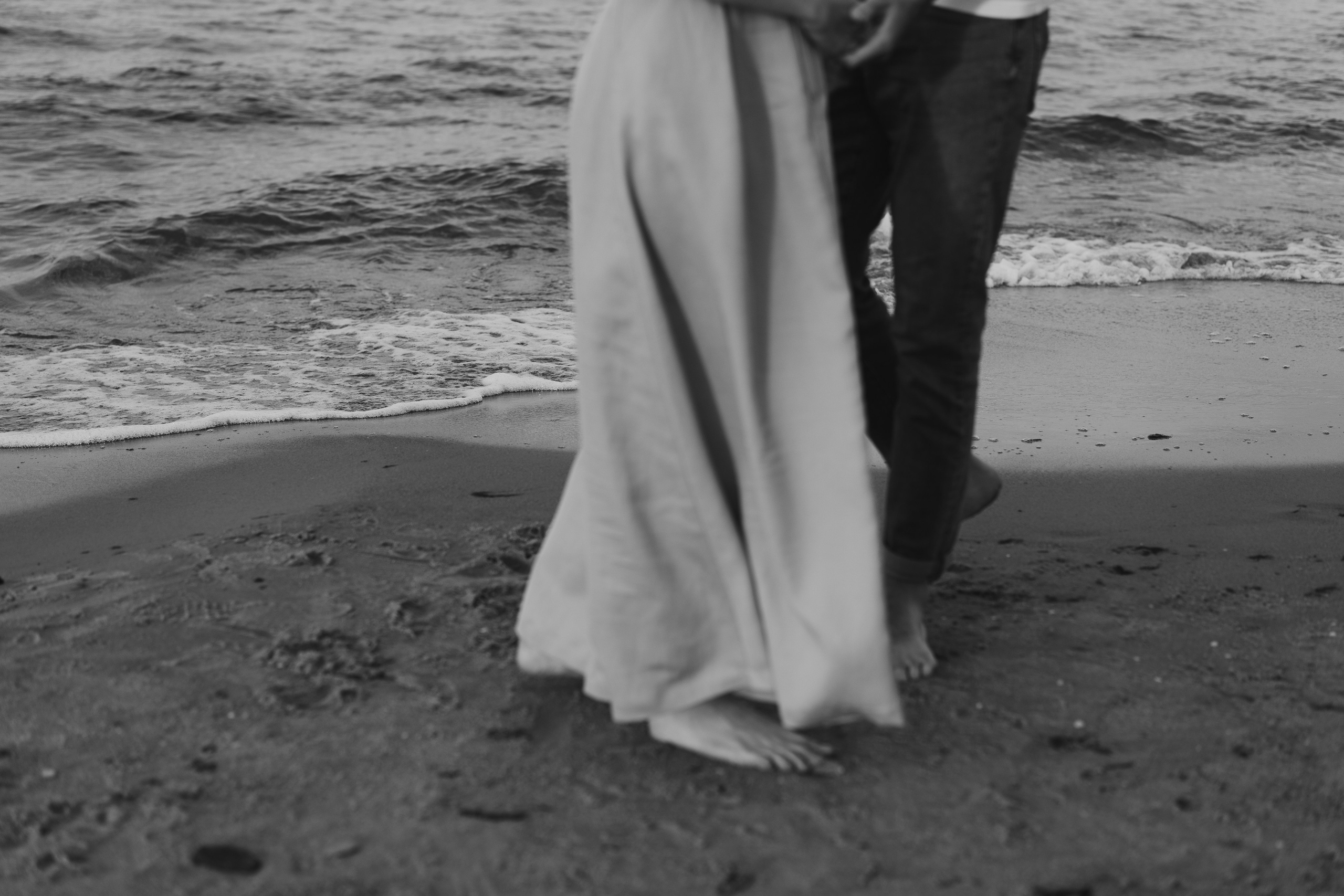 Gracjana i Damian, sesja narzeczeńska nad morzem. Fotograf ślubny & lifestyle Gdańsk, Karolina Baczewska