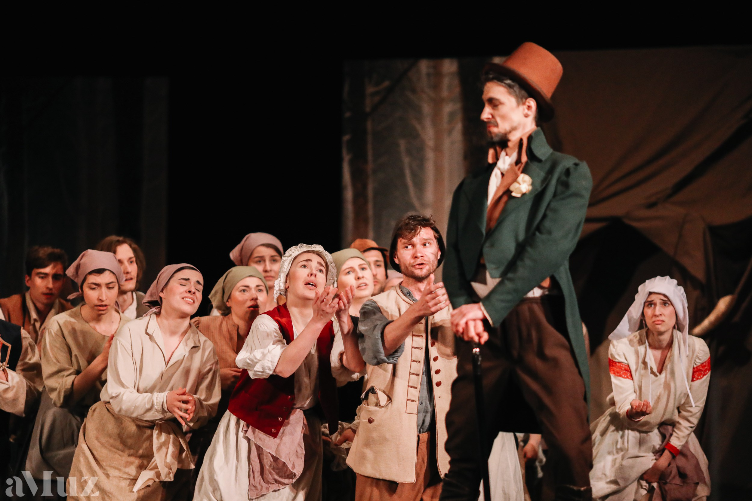 Opera Łąkowa. Fotograf Ślubny Warszawa - Sesje Biznesowe Rodzinne Eventy