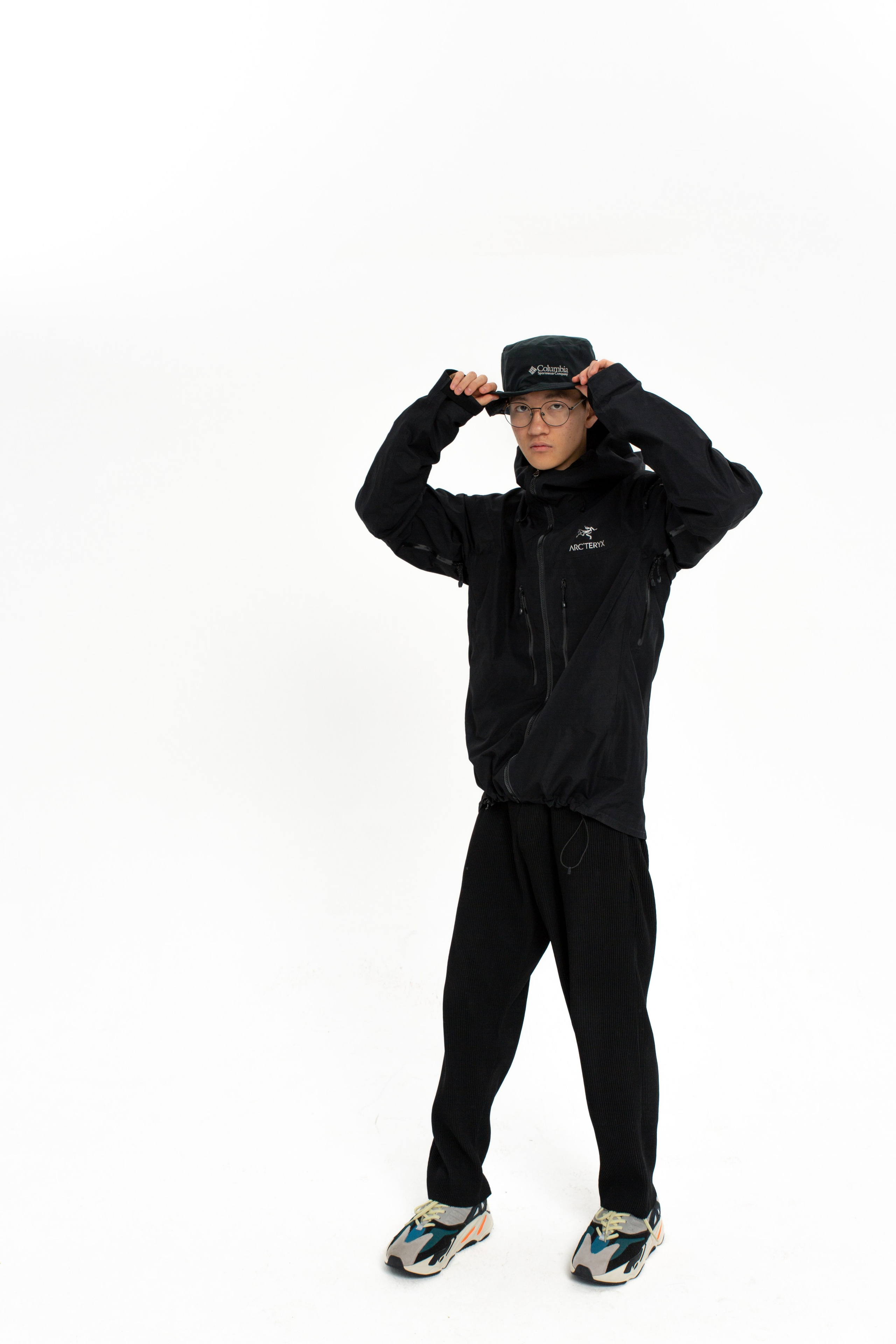 Davran. Thrift shop. Photographer Vladmir Gladkov