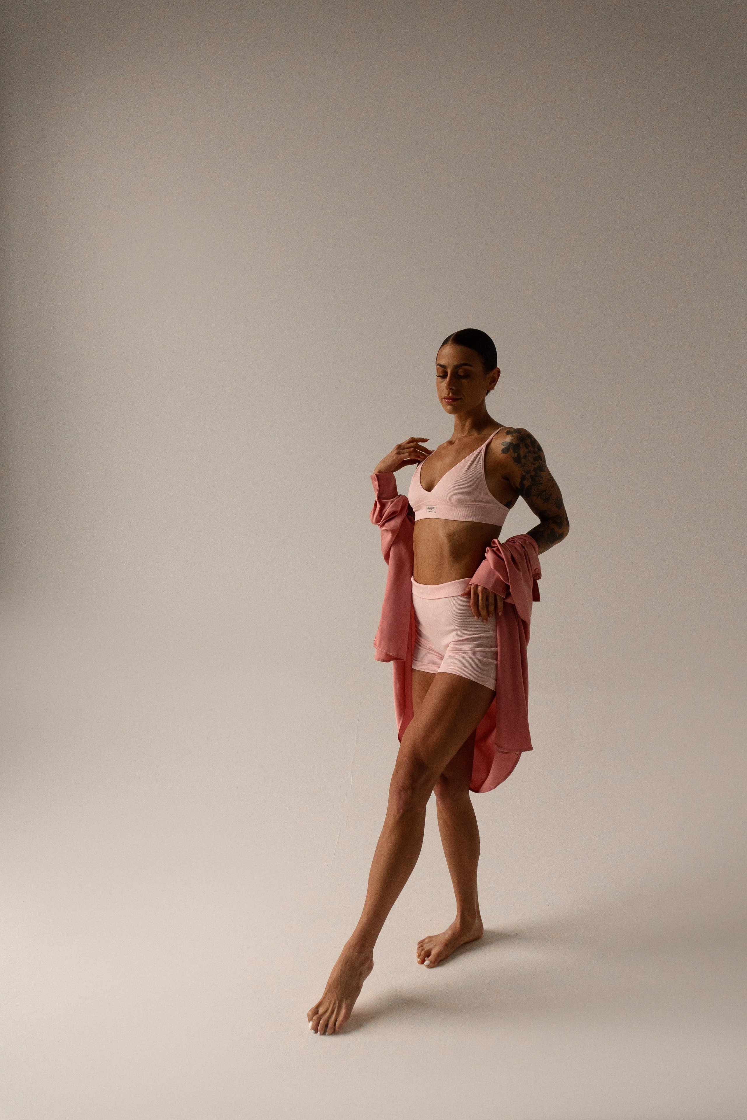 Female Fitness & Body Photographer in London | Zlata JPEG