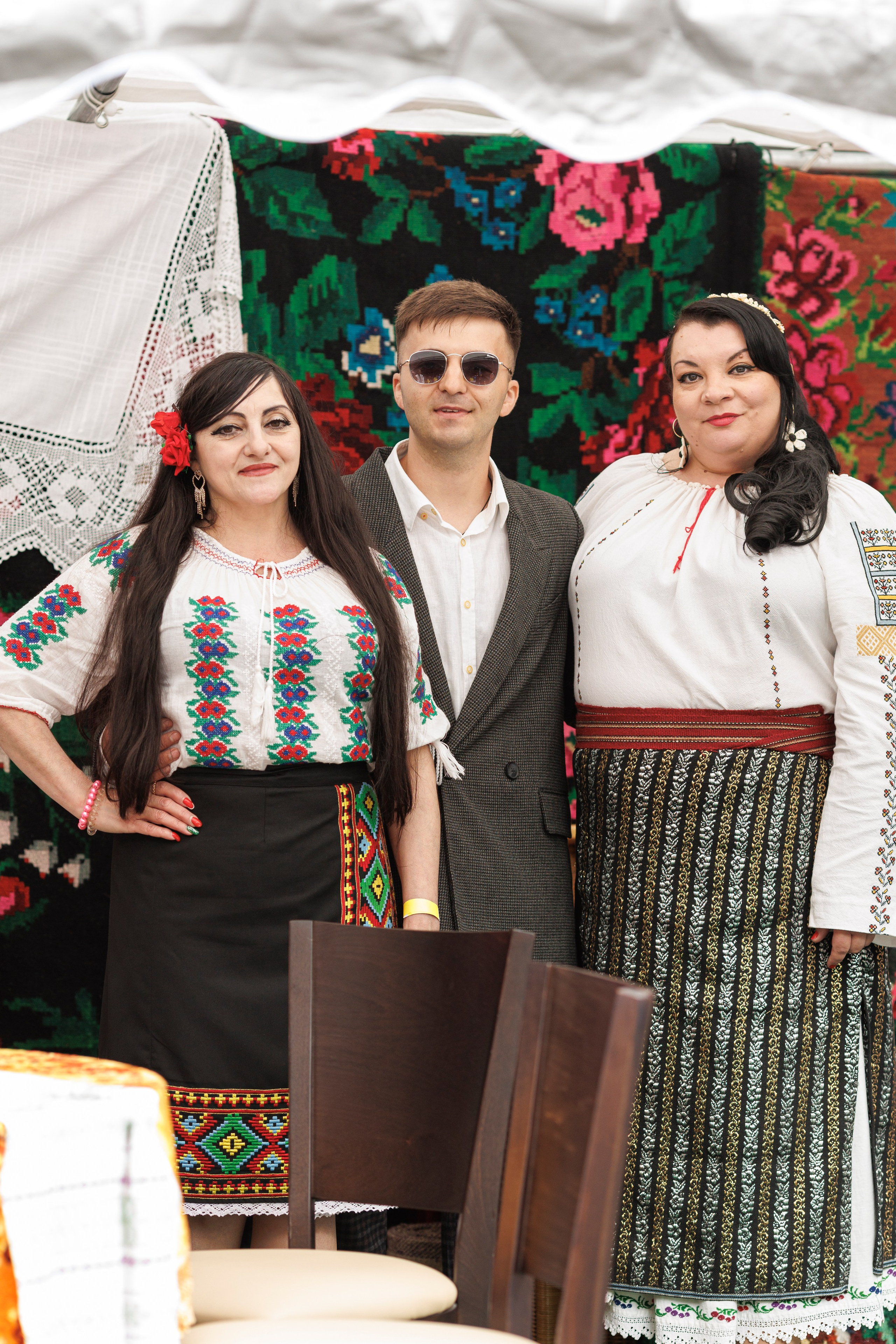 Hora Dorului 2025. Dienstleistungen