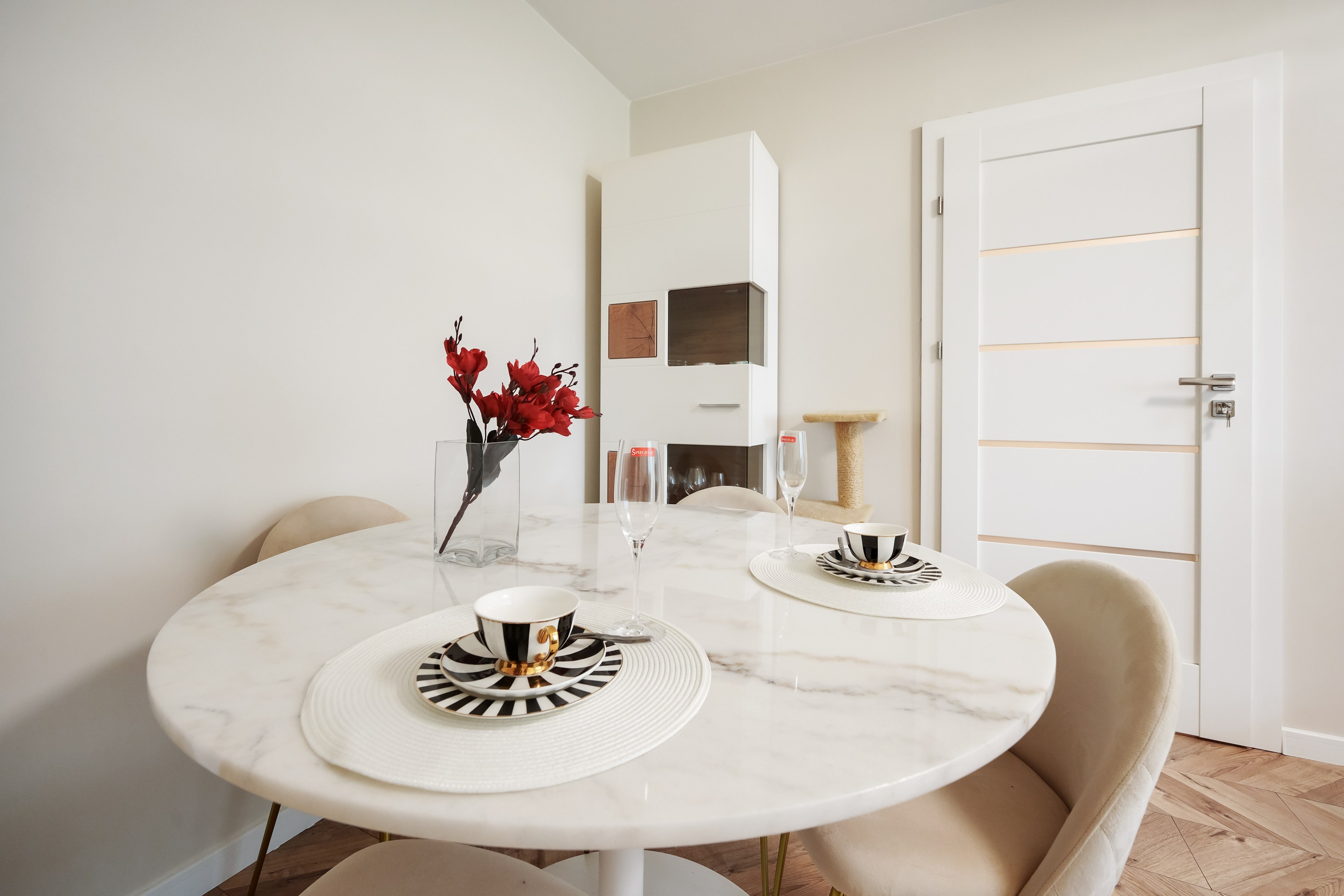 Apkasu g. 21. Elina Sapiega fotografė Vilniuje