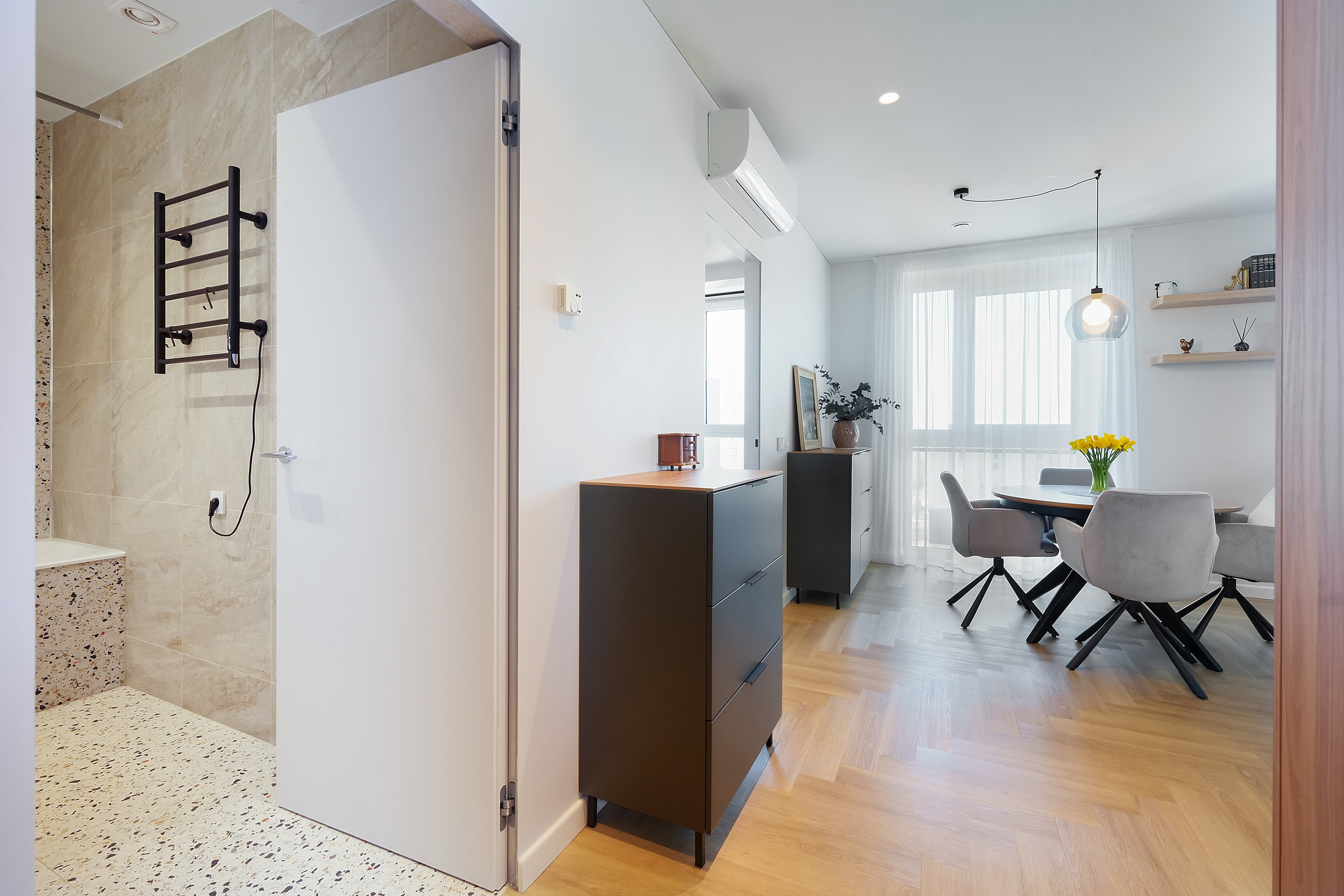 Viršuliškių g. 38B. Elina Sapiega fotografė Vilniuje