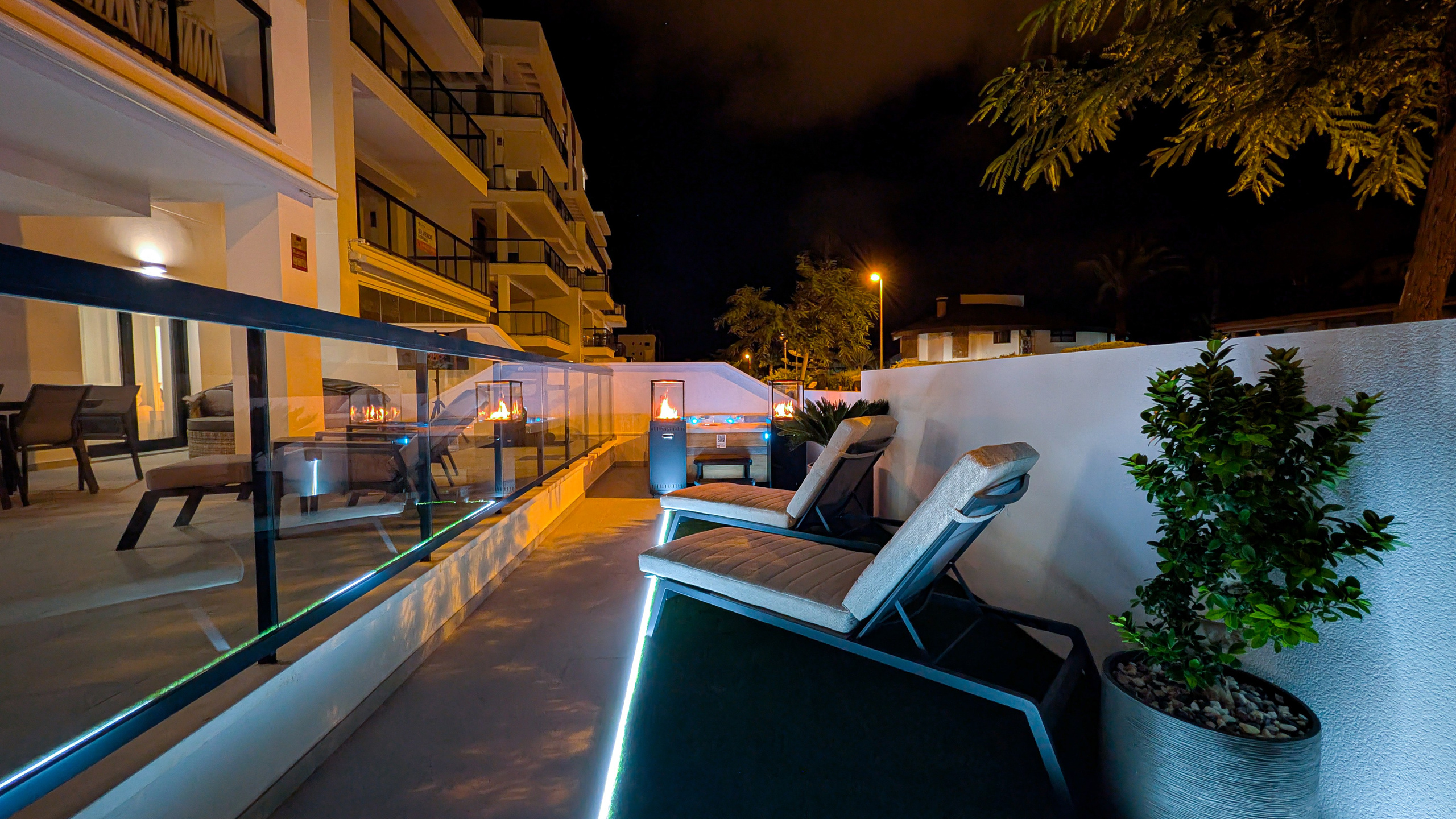 PLATINUM. Baby Beast