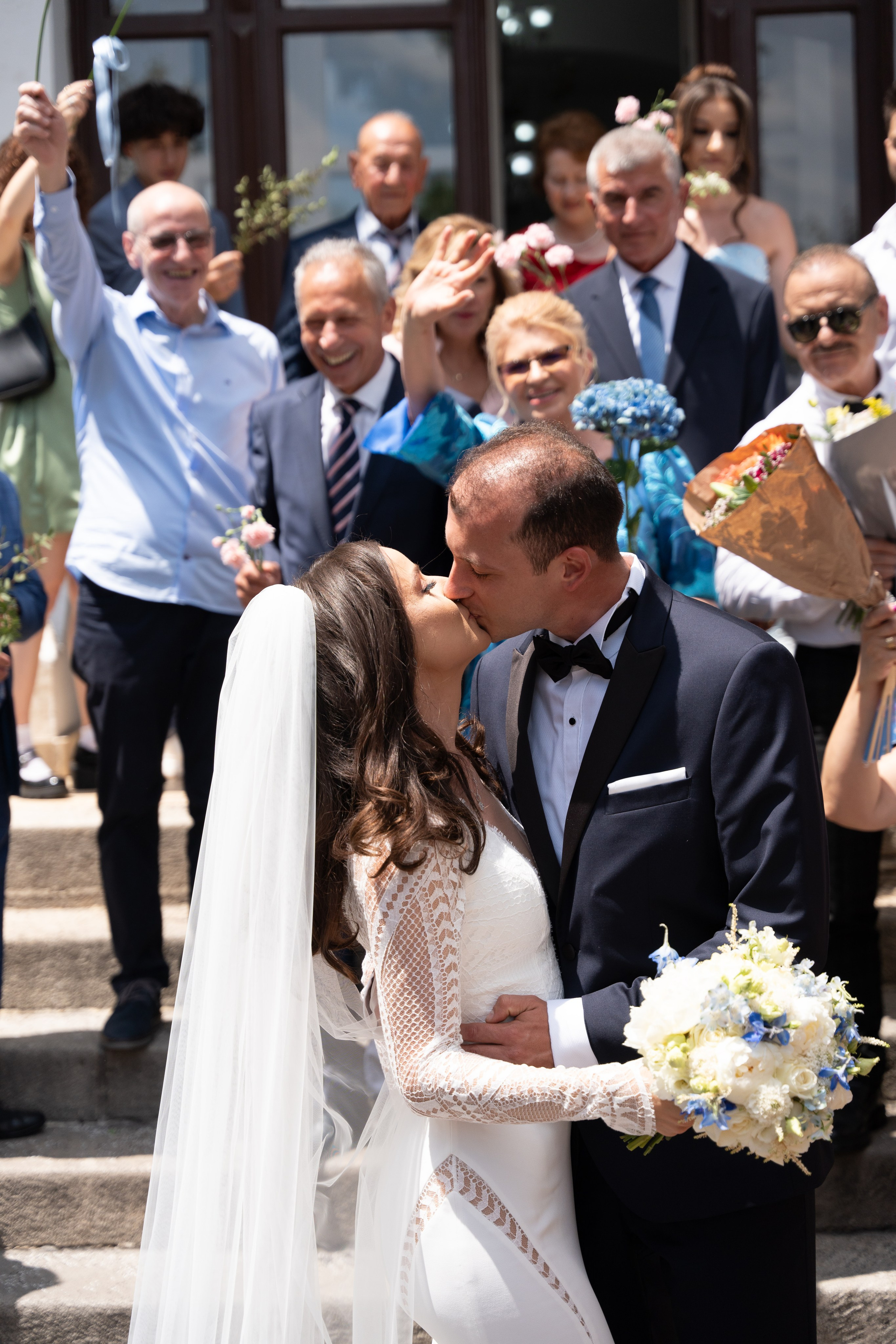 Elly & Andrew. Destination Wedding Photographer Alex Pasarelu